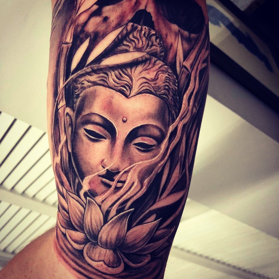Embassy Tattoo tattoo work — photo 3
