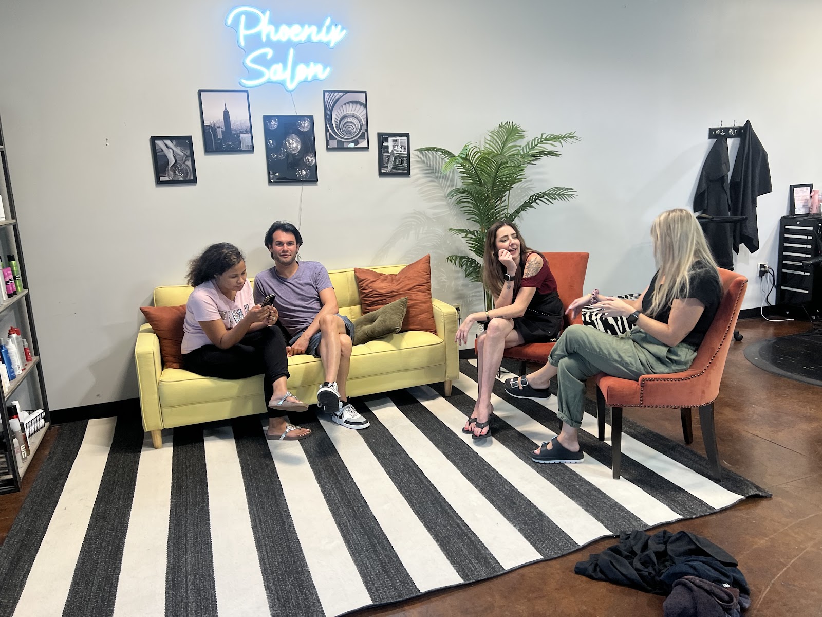 Phoenix Salon — photo 3