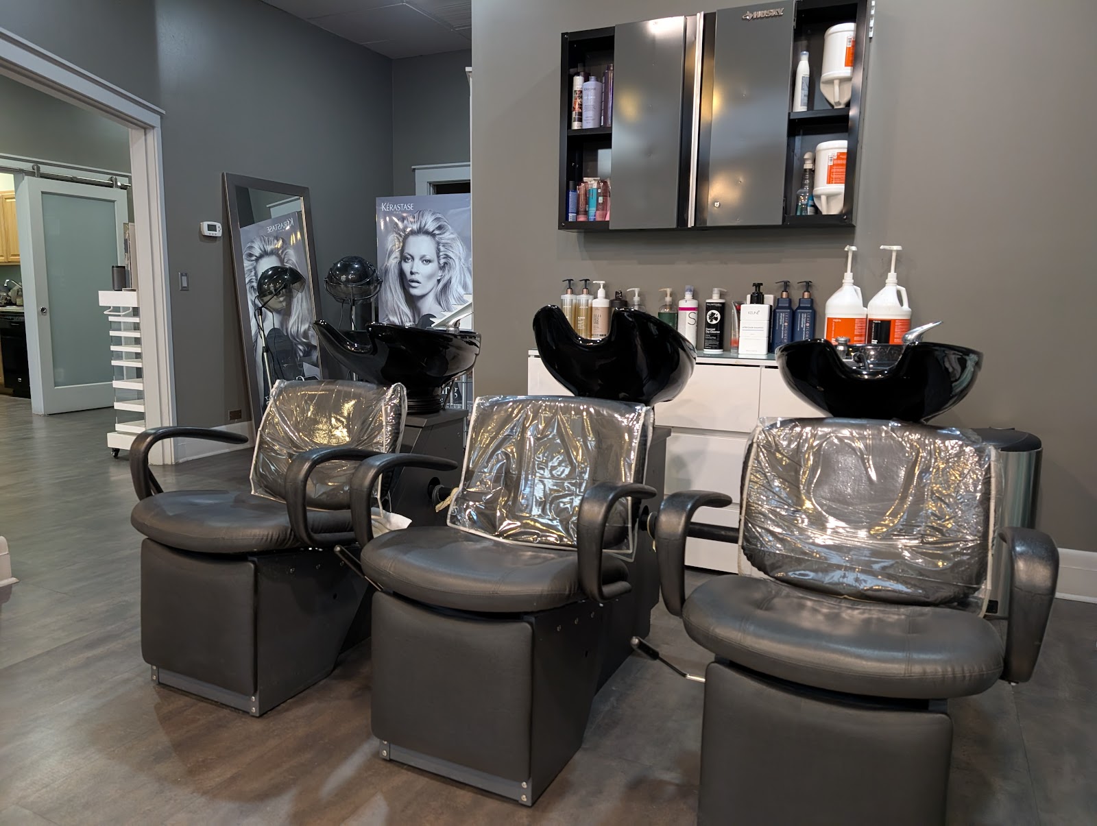 Tonic Hair and Skin Bar — photo 3