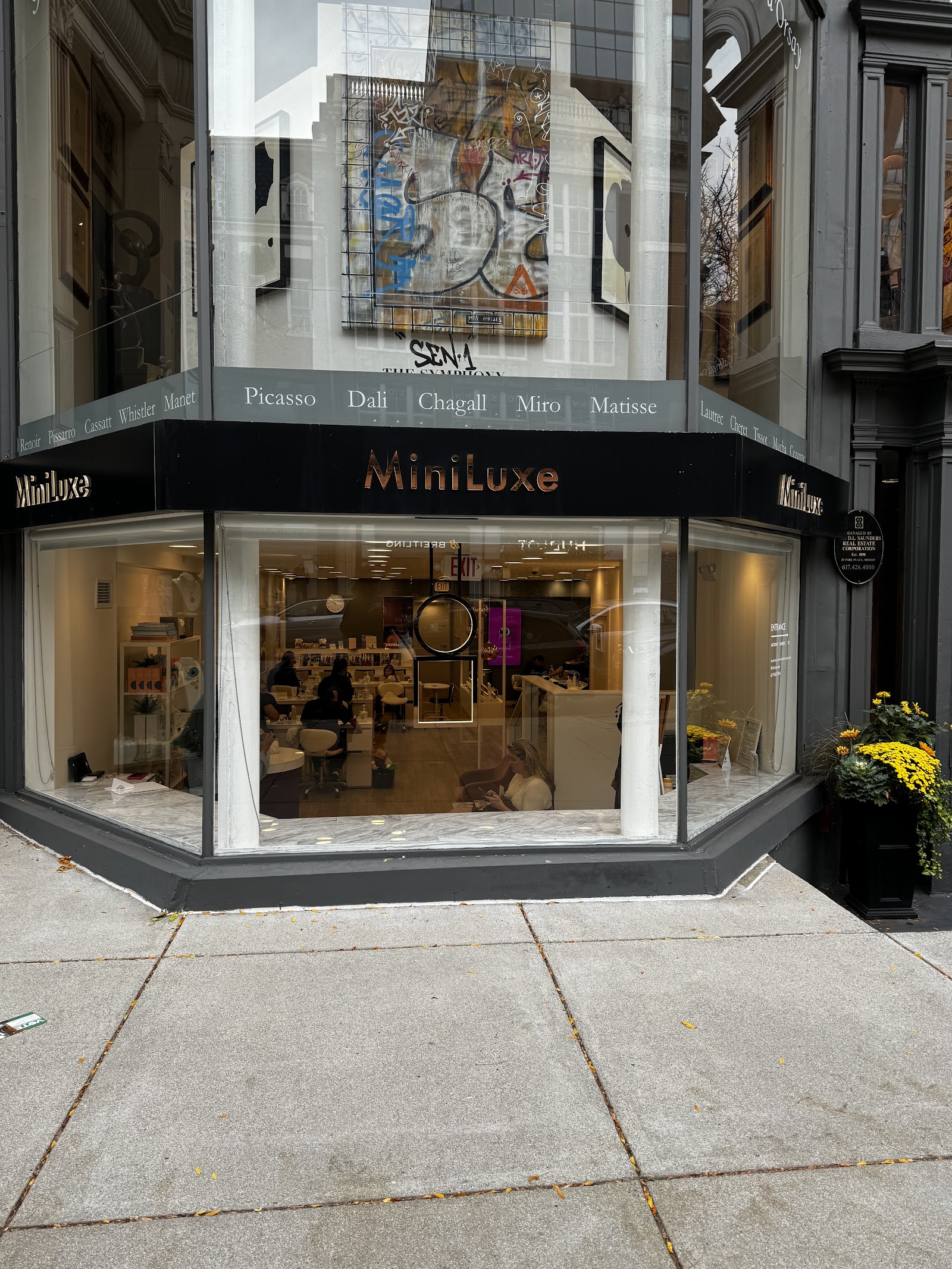 MiniLuxe Back Bay (31 Newbury) — photo 3