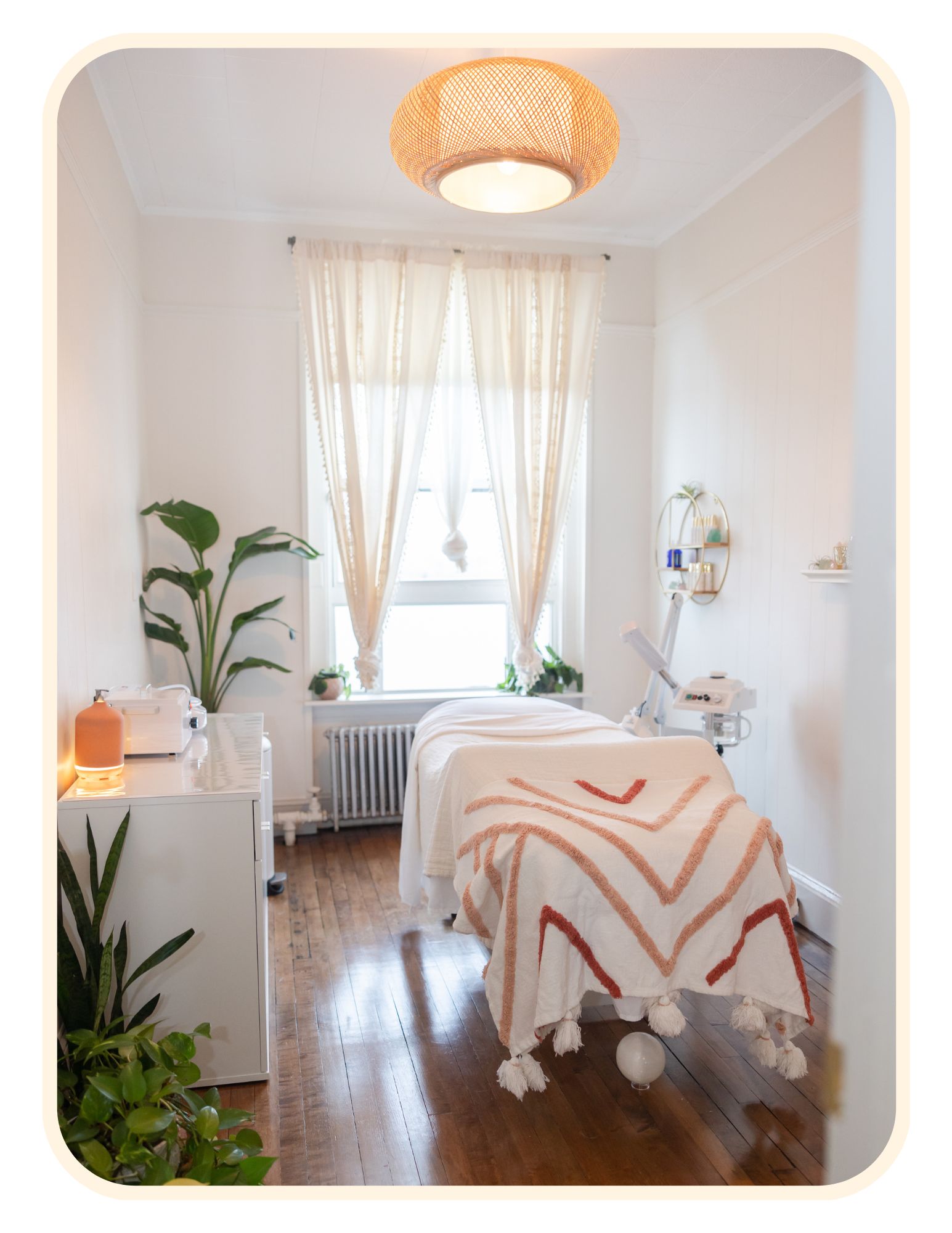 Holiday Clean Beauty Spa — photo 2