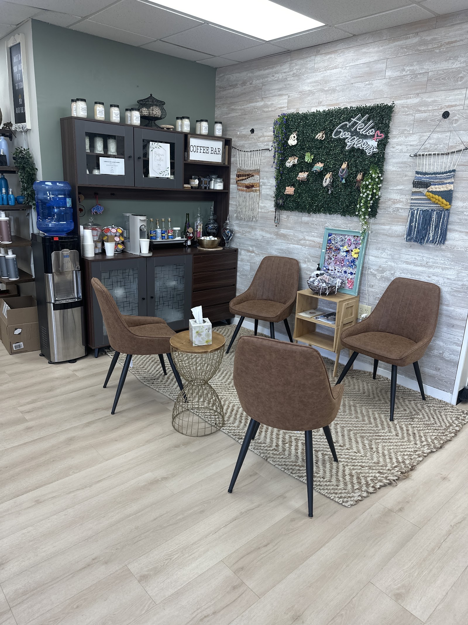Eye Candy Salon — photo 3