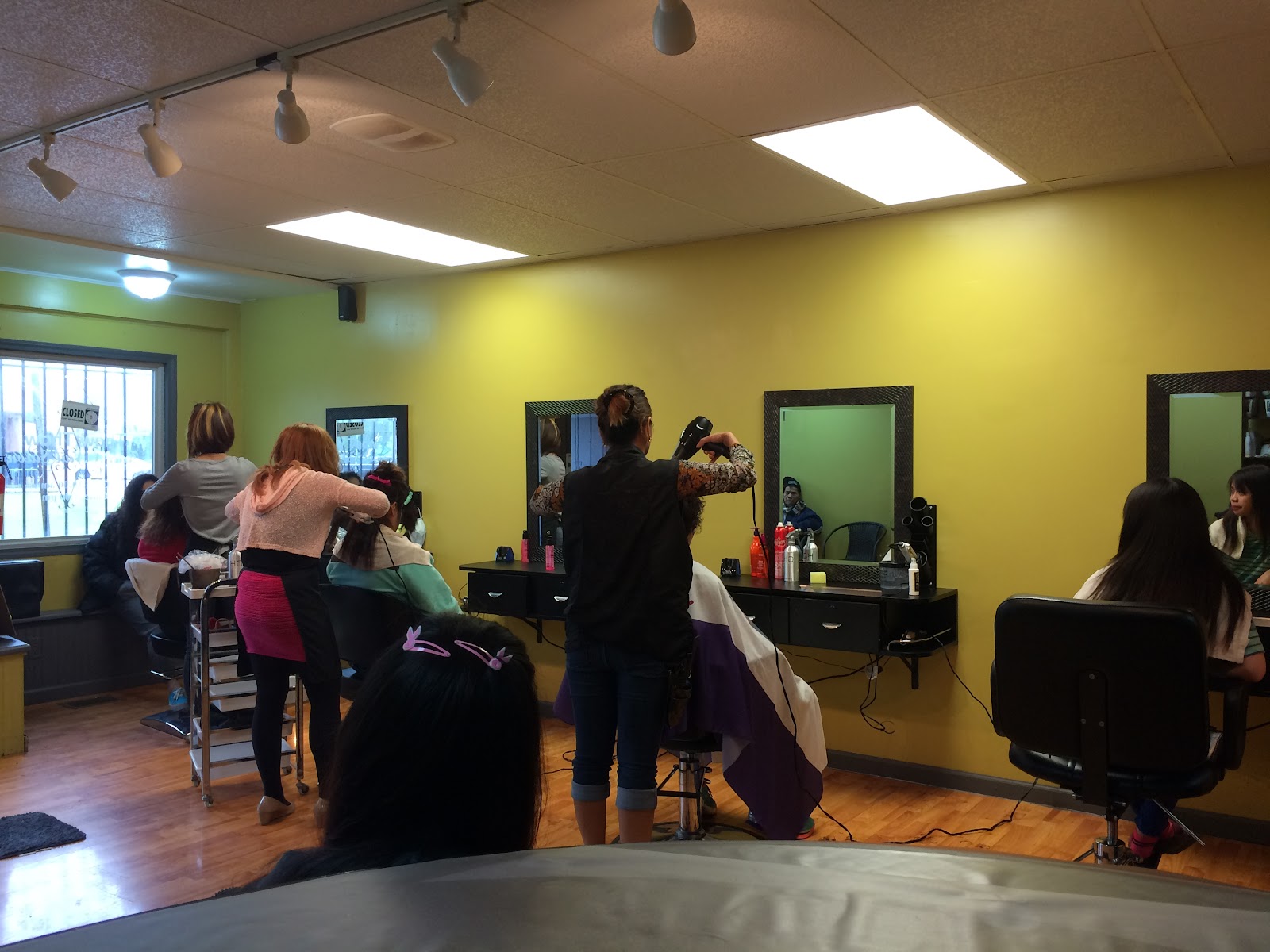 Thaw Thaw Beauty Salon — photo 3