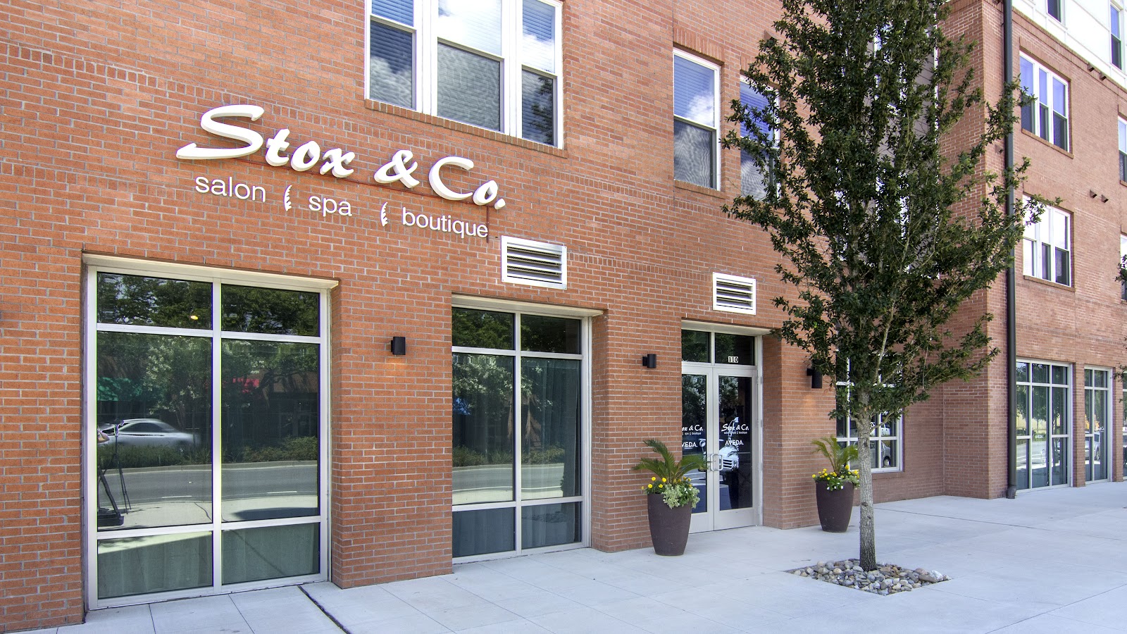 STOX & CO. - Salon, Spa, Boutique — photo 2