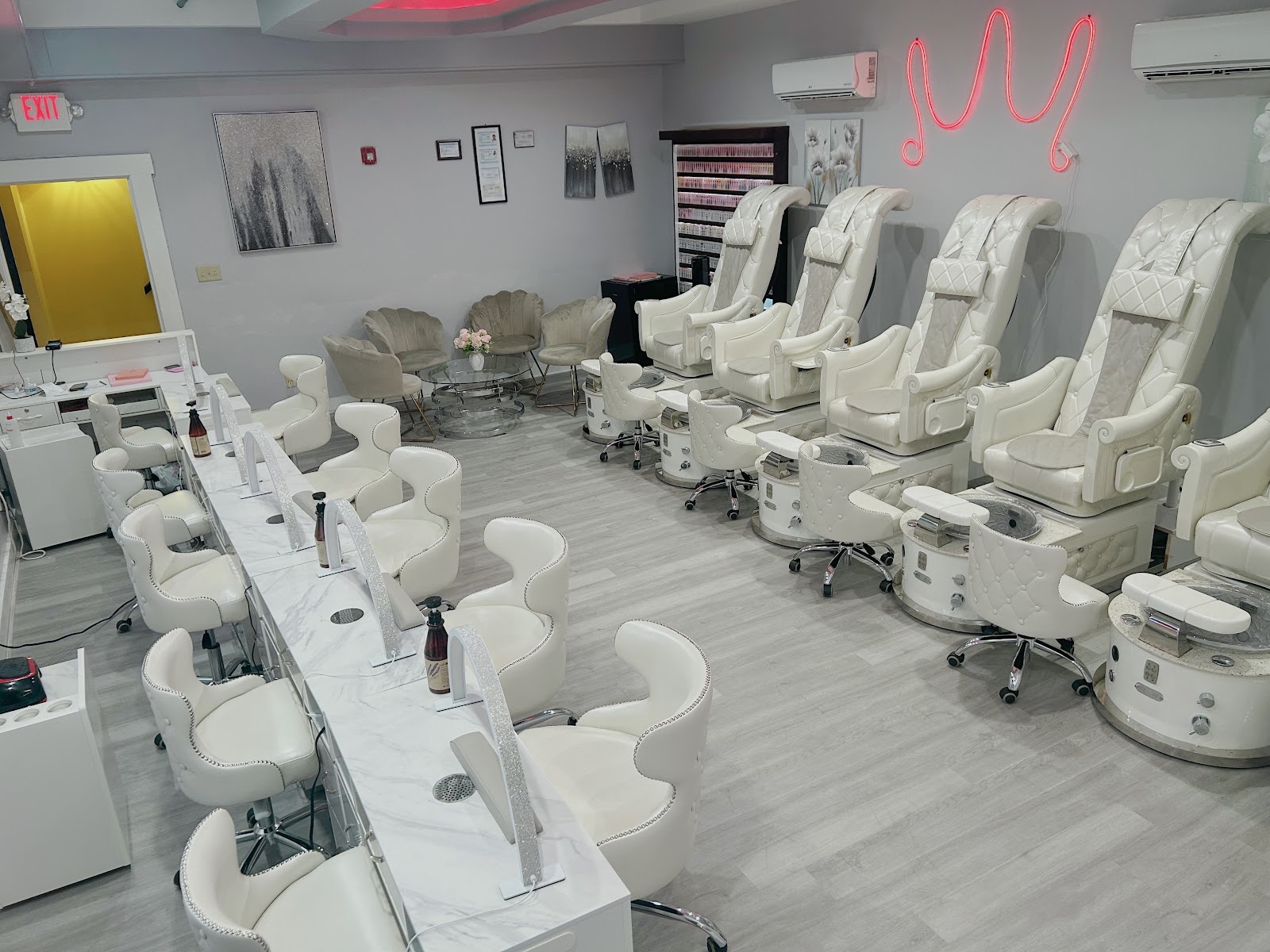 Tips 2 Toes Nail (10% off for students) — photo 3