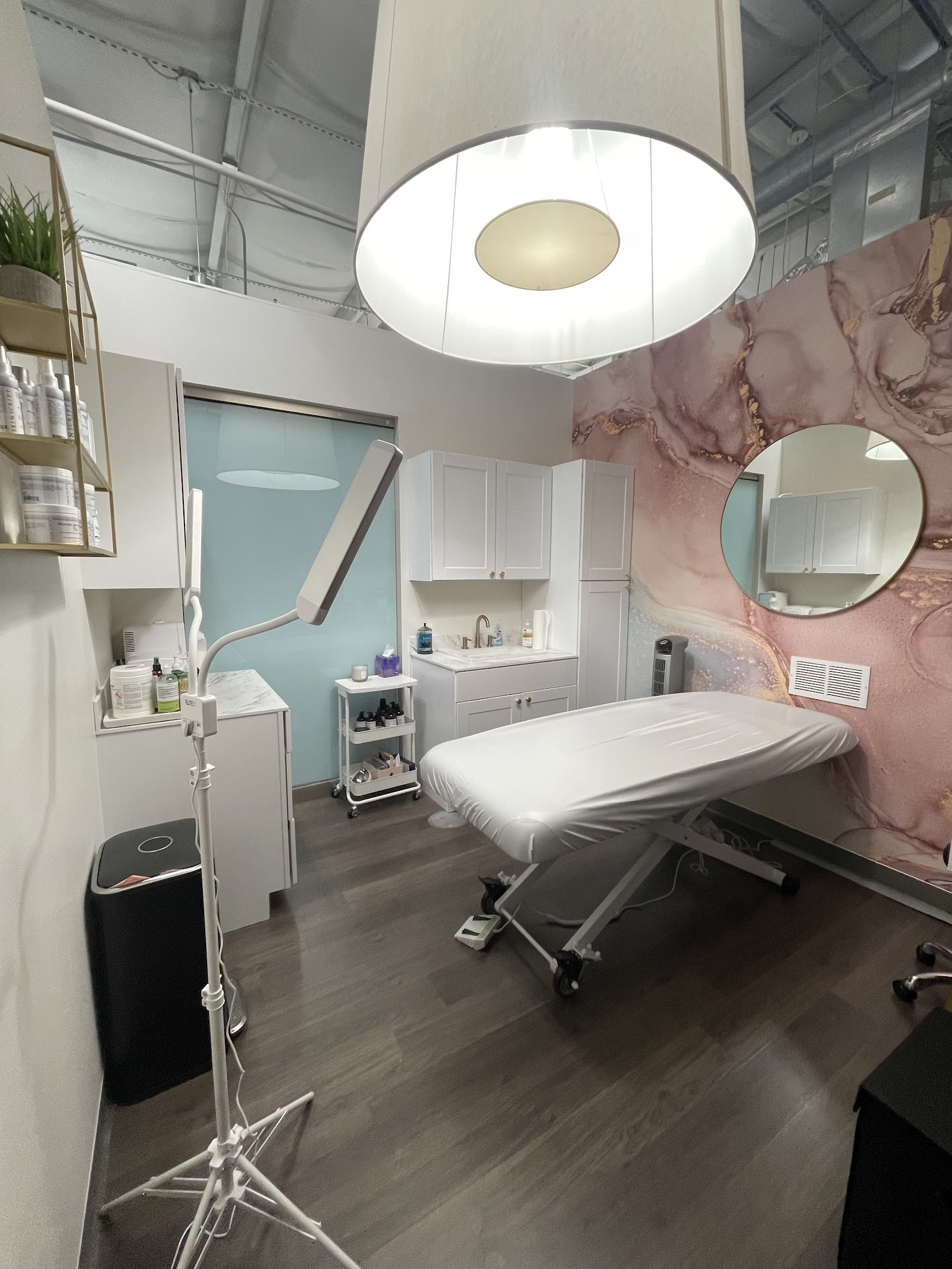 Hello Sugar | Perimeter Woods - Brazilian Wax & Sugar Salon — photo 2