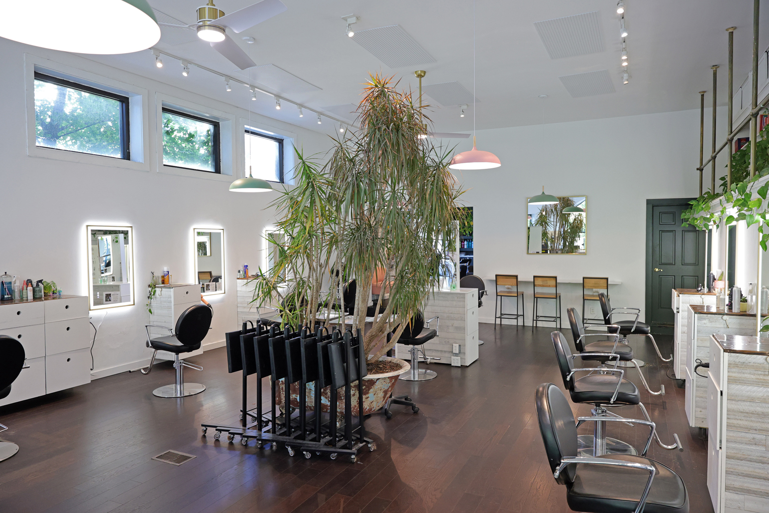 Benefit Salon – Columbia Tusculum — photo 2