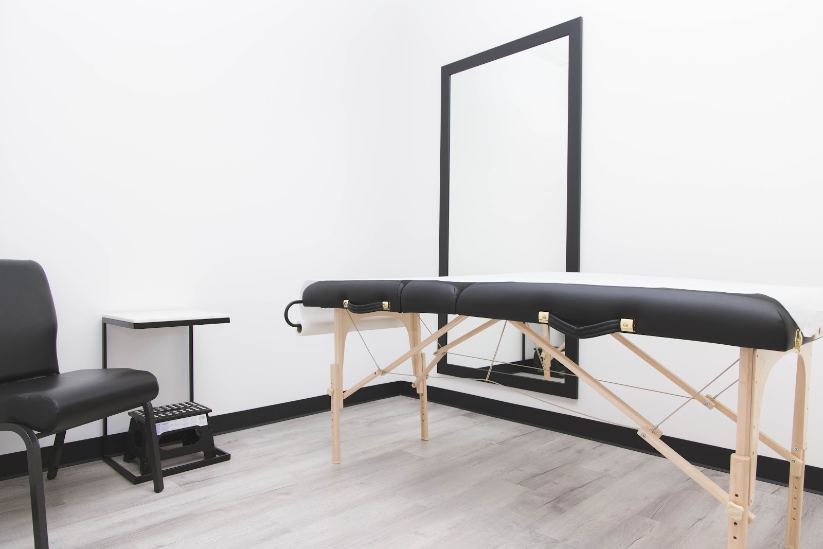 The Wax Bar — photo 2