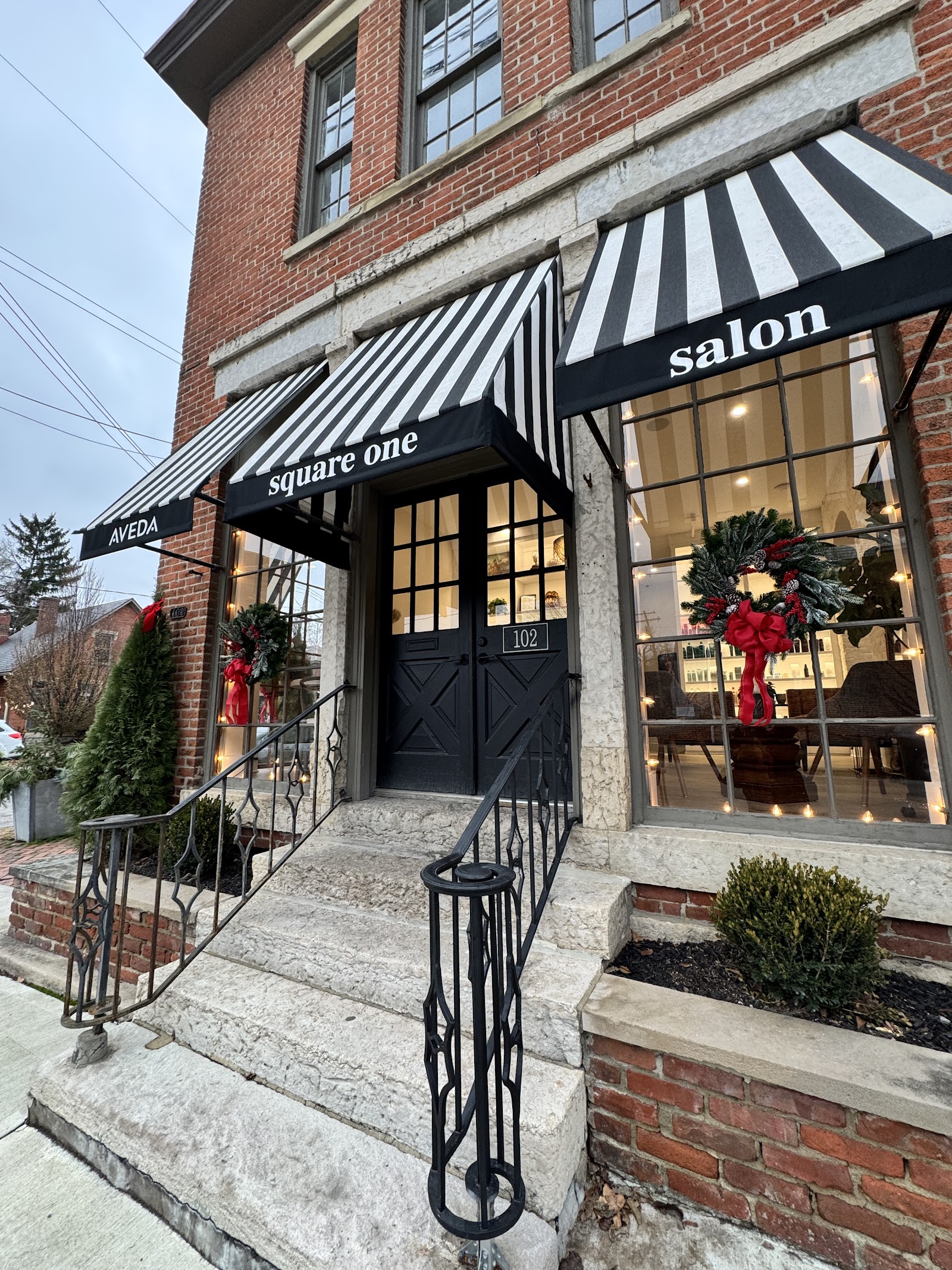 Square One Salon & Spa — photo 2