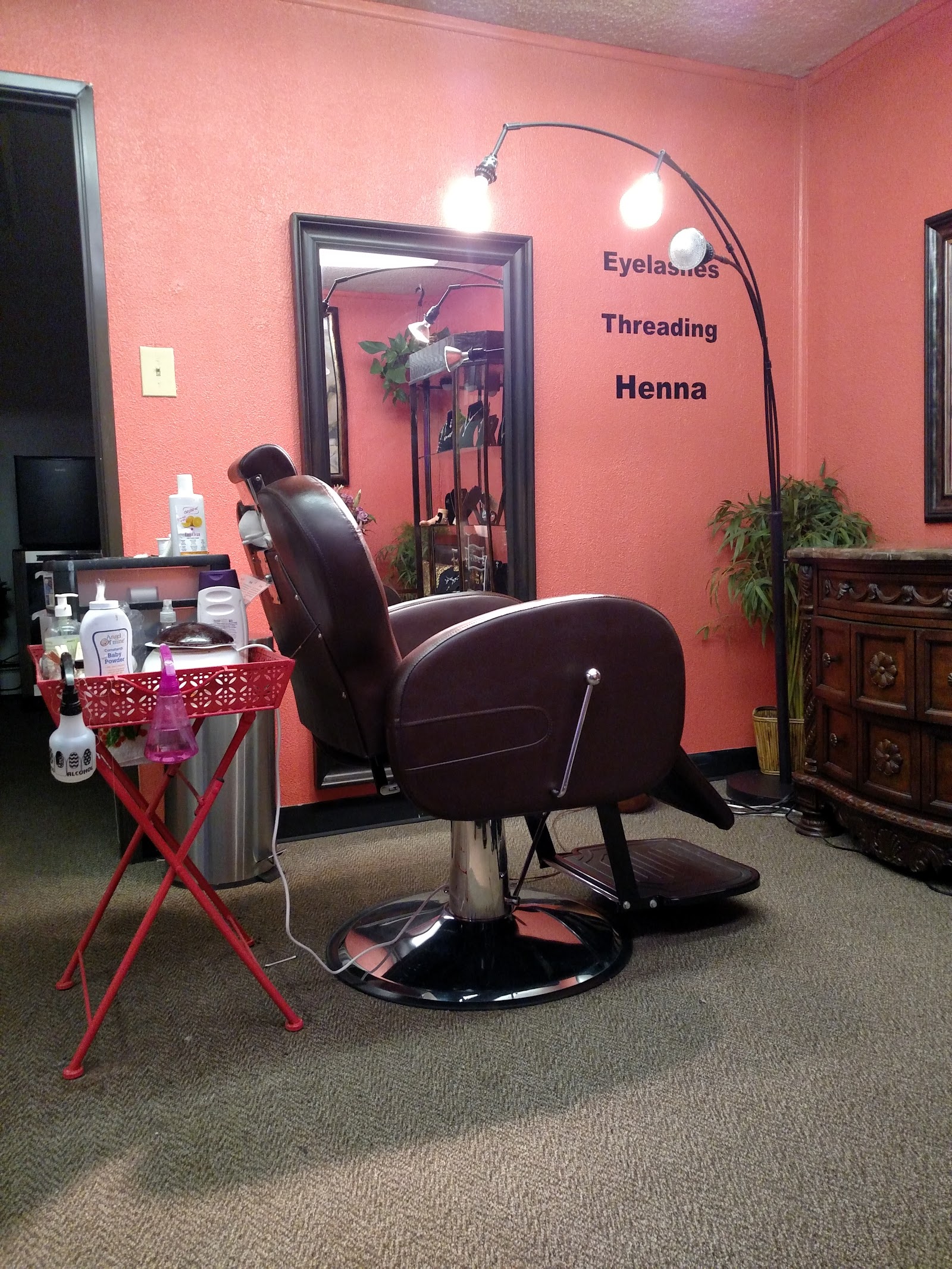 Best Wax & Lash — photo 3