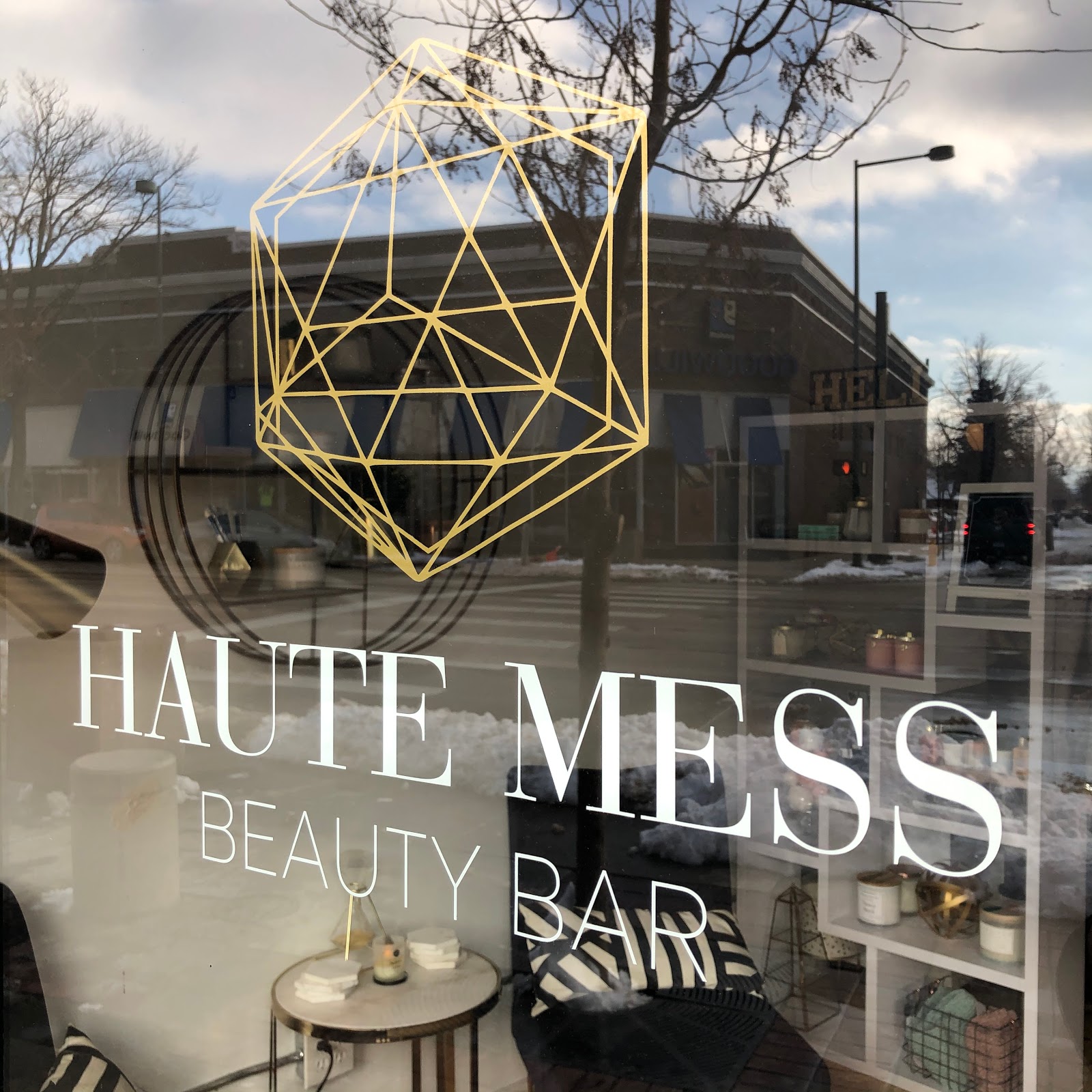 Haute Mess Beauty Bar Collective — photo 2