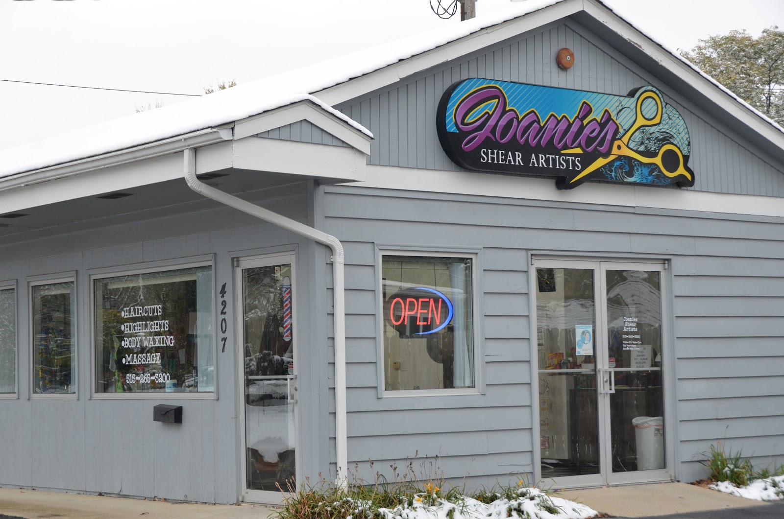 Joanie's Shear Artists — photo 3