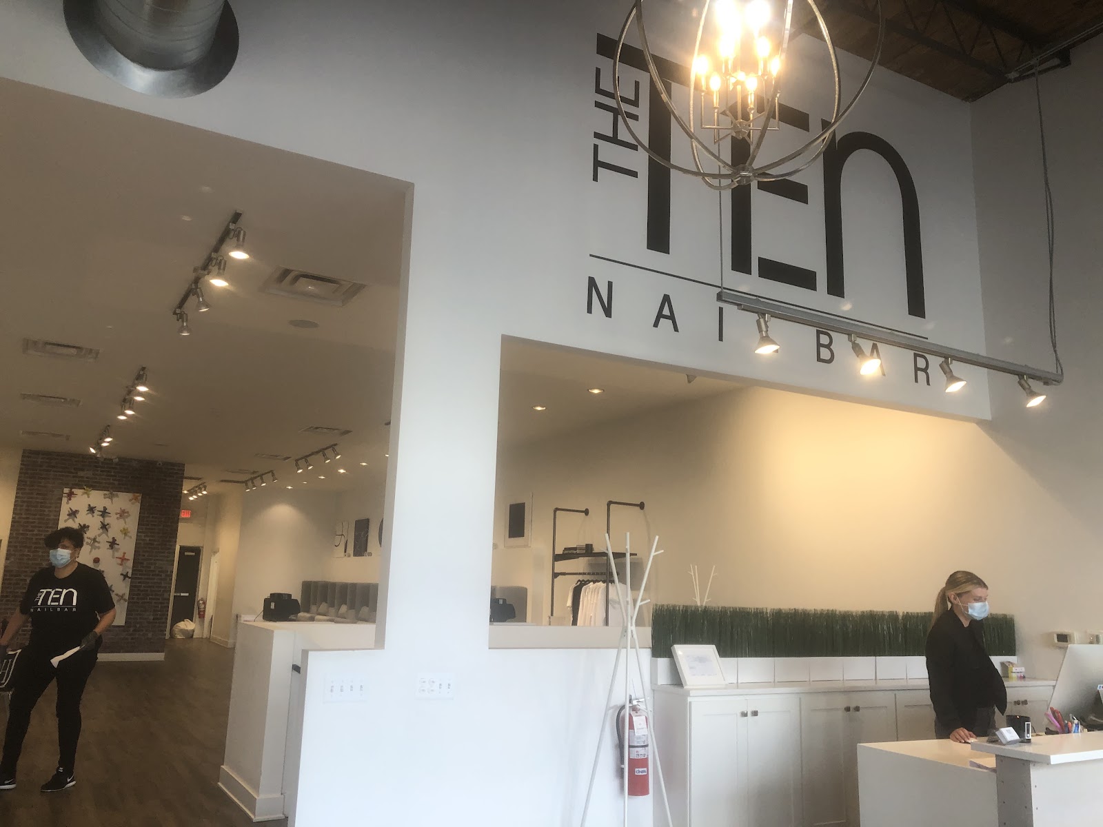 The TEN Nail Bar — photo 2