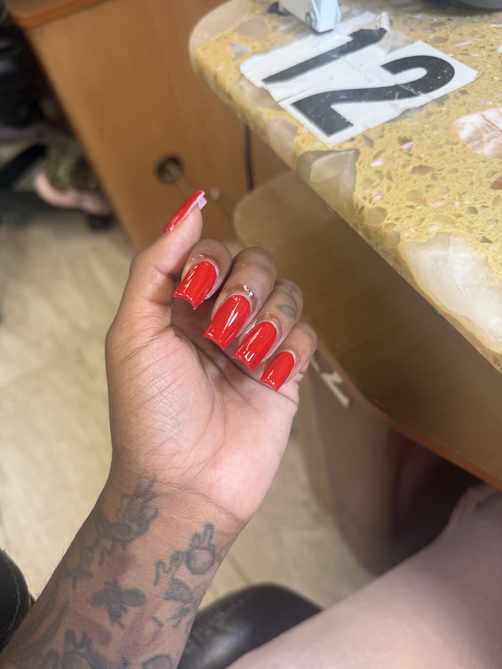 Custom Nails — photo 2