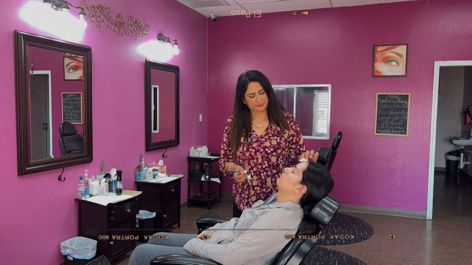 Eyebrow Threading Beauty Salon — photo 2