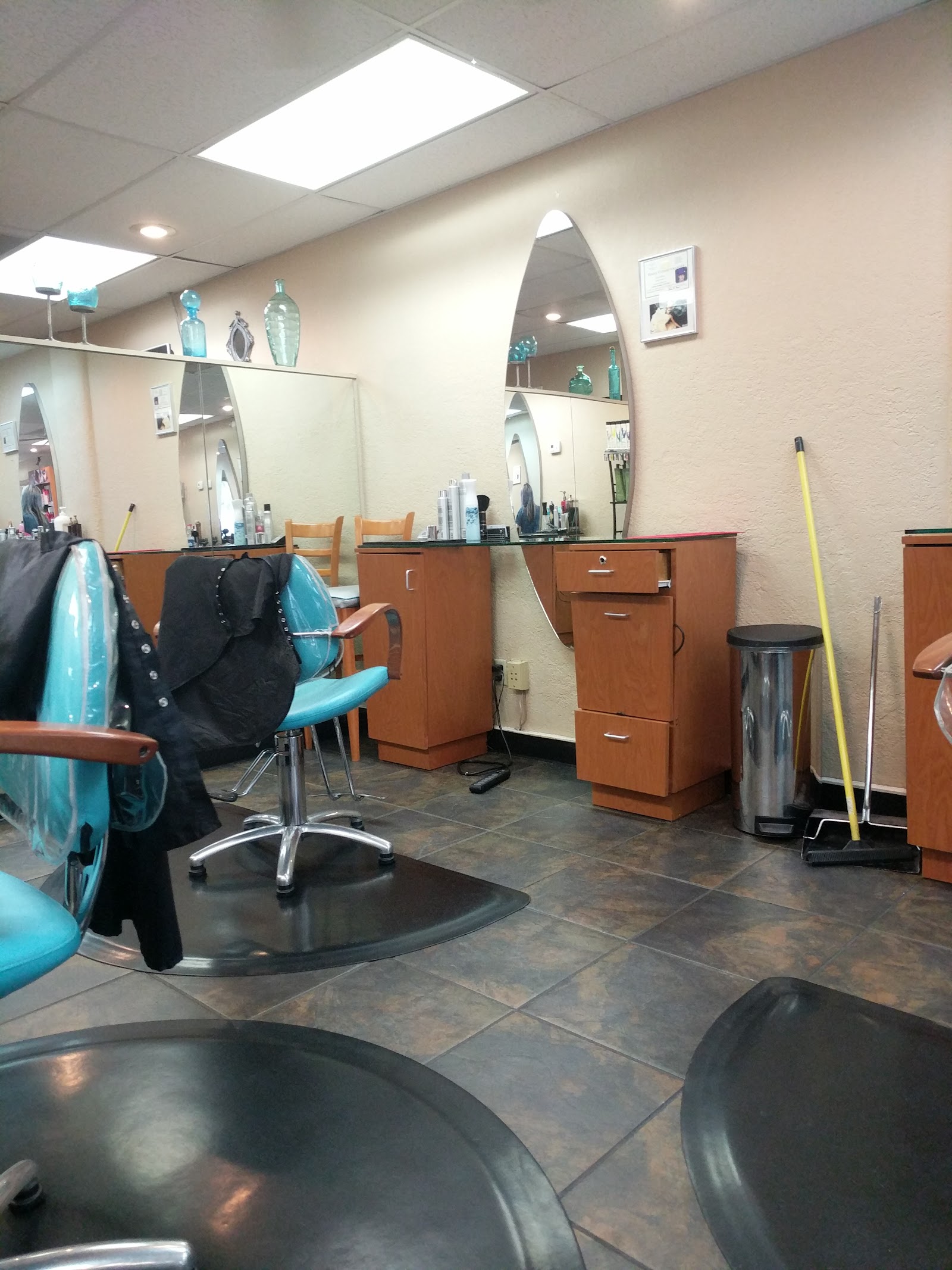 Selah Salón & Spa — photo 2