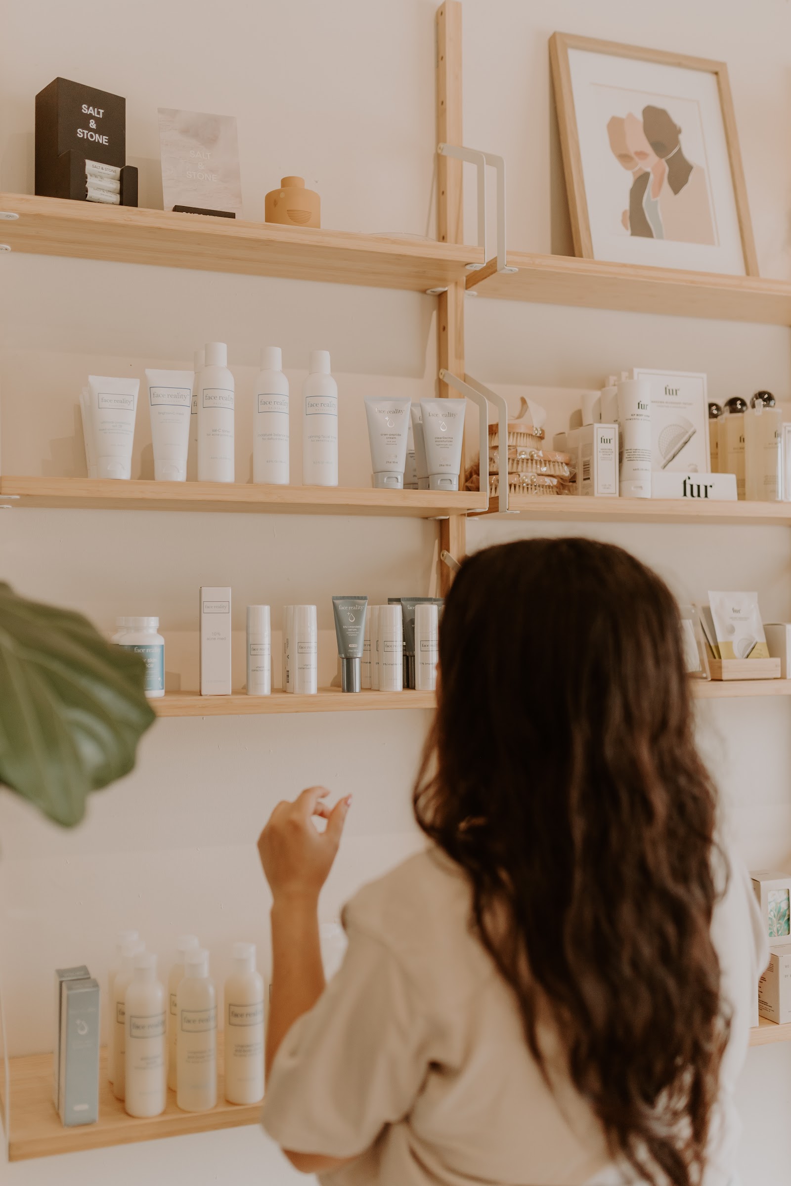 Frida Beauty Collective — photo 2