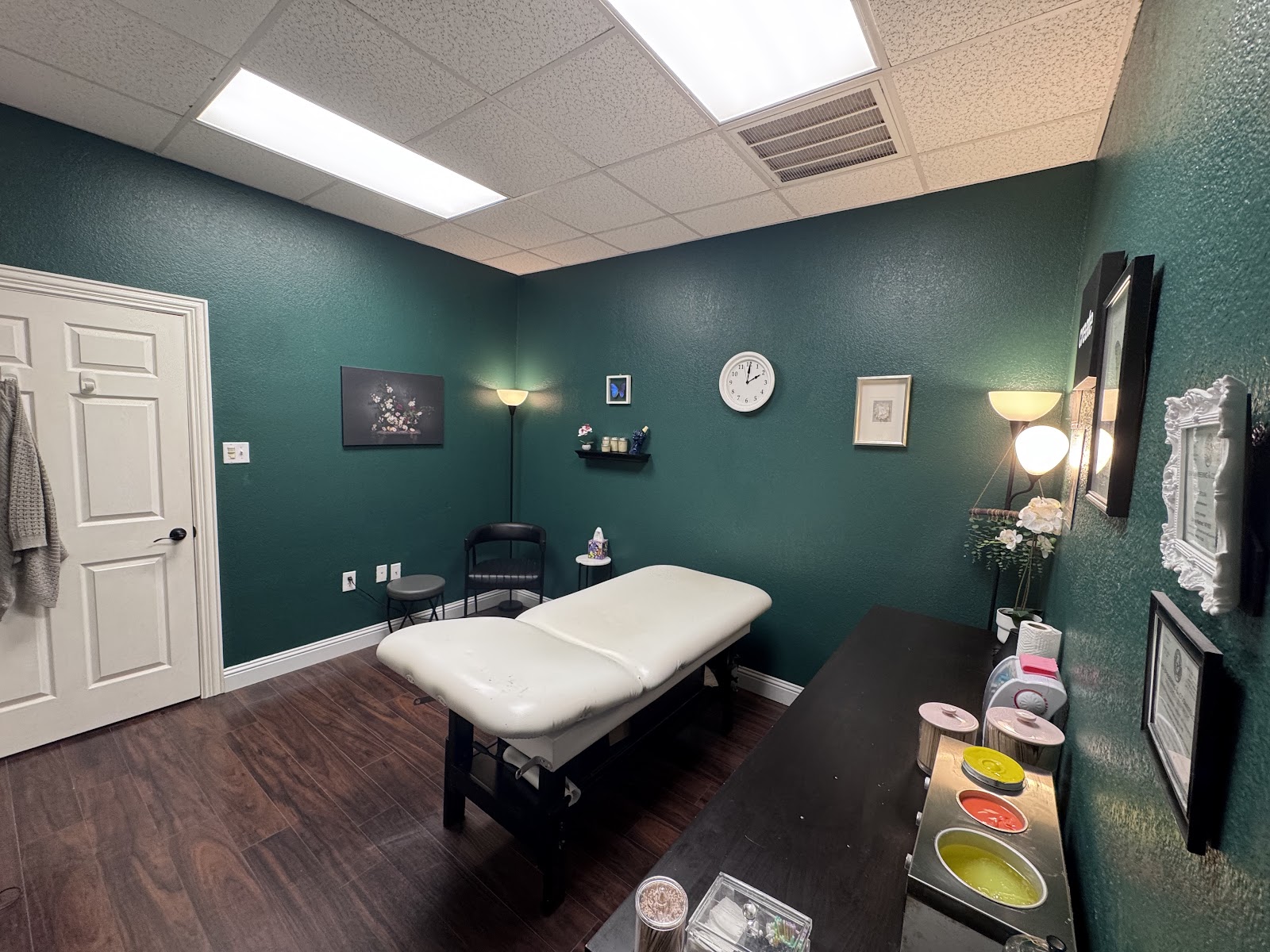 Artisan Brows & Body Waxing — photo 3