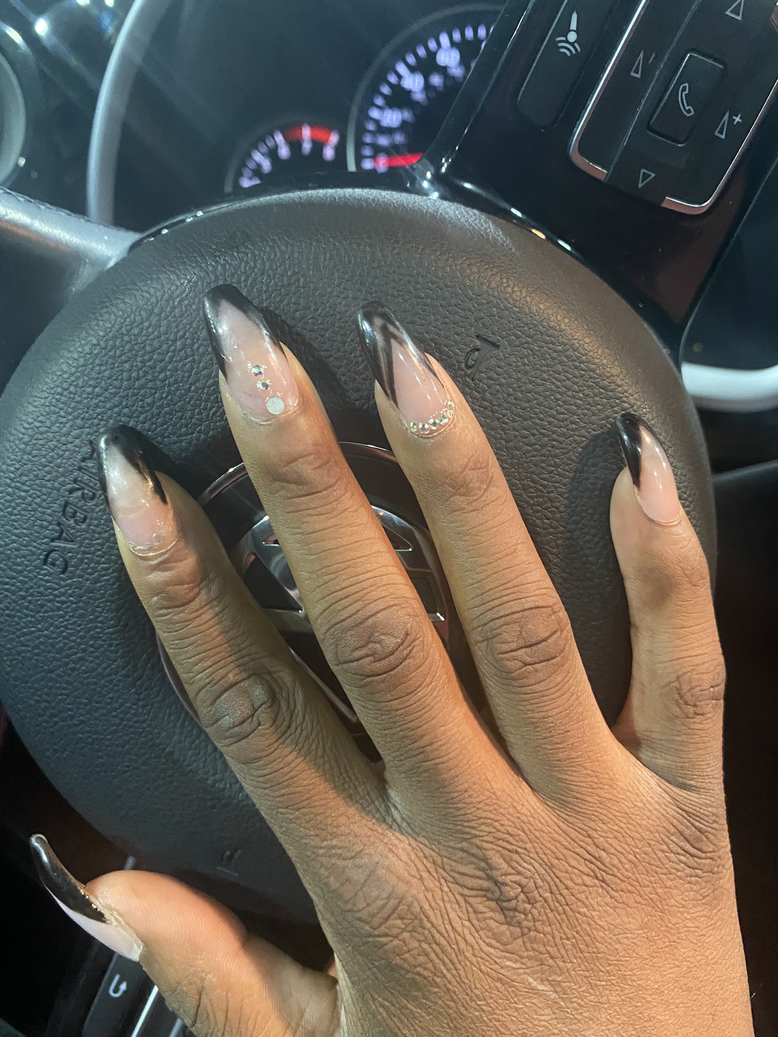 Touch Nails — photo 2