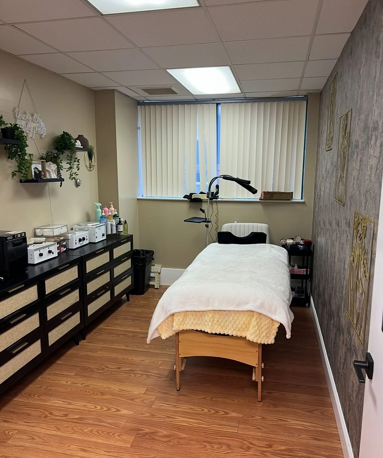 Soleil Beauty Bar | Brazilian Waxing & Vajacials — photo 2