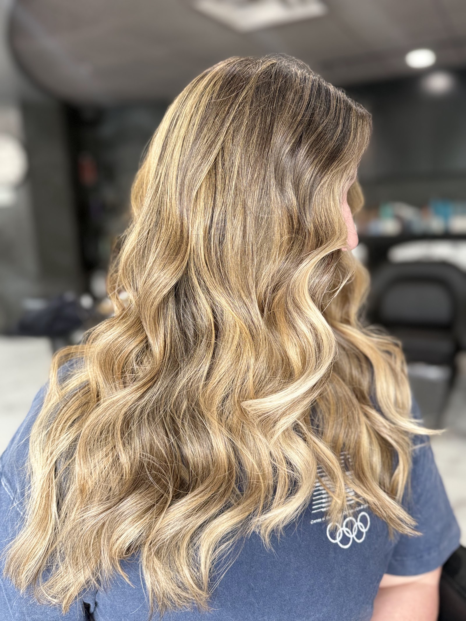 LUXORI HAIR SALON - PREMIER HAIR SALON and MAKE UP STUDIO — photo 2