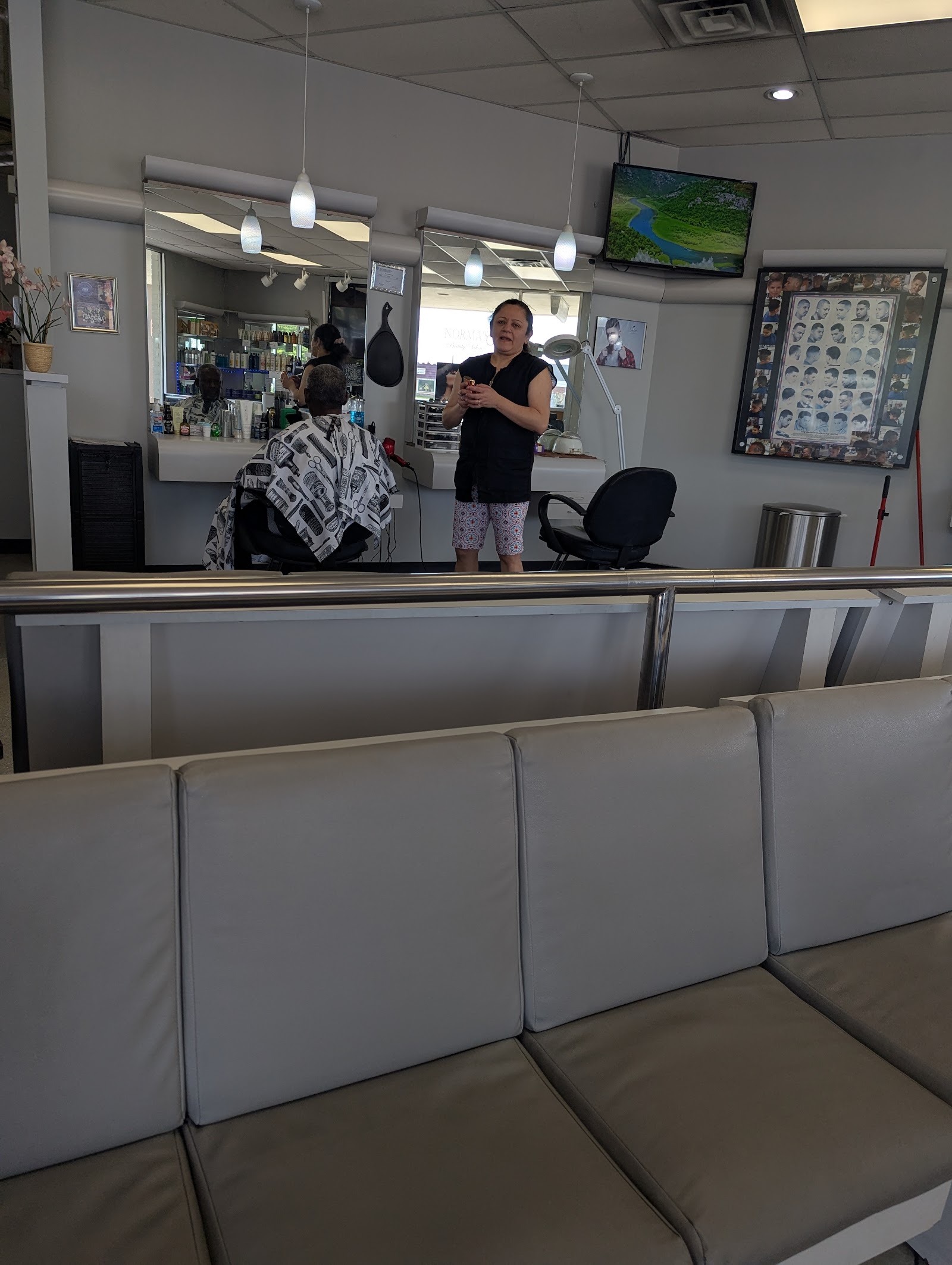 Norma's Beauty Salon — photo 2