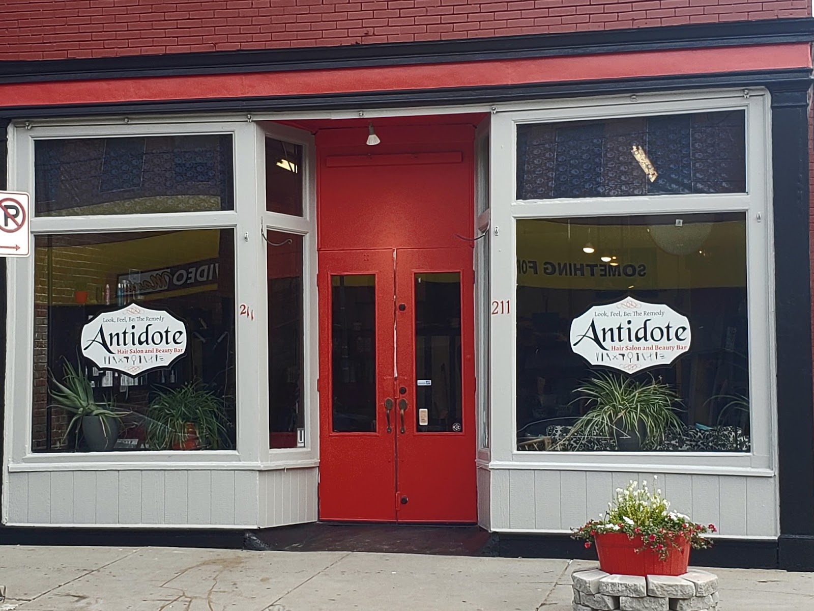 Antidote Salon & Beauty Bar — photo 2