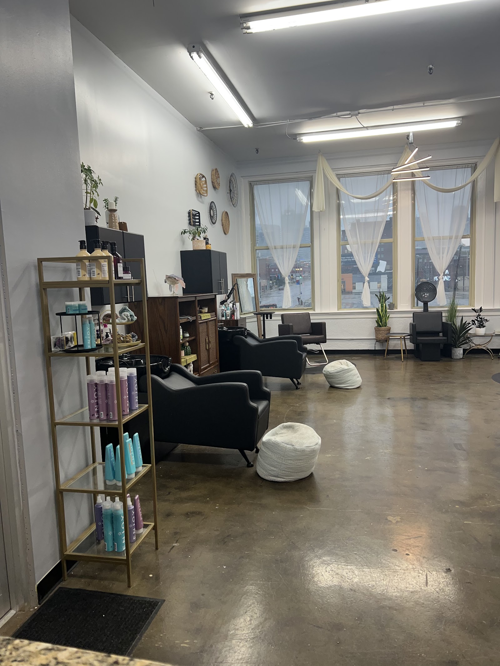 AF SALON — photo 2