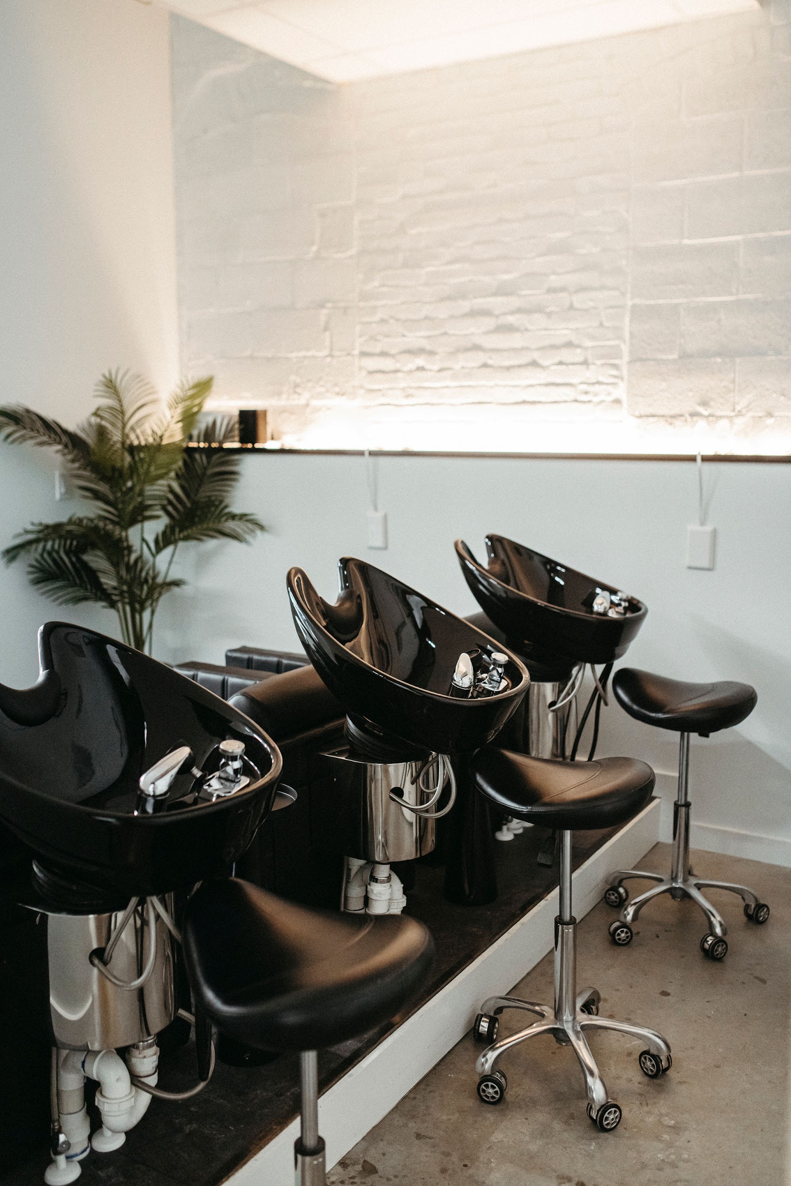 Refinery Room — photo 2