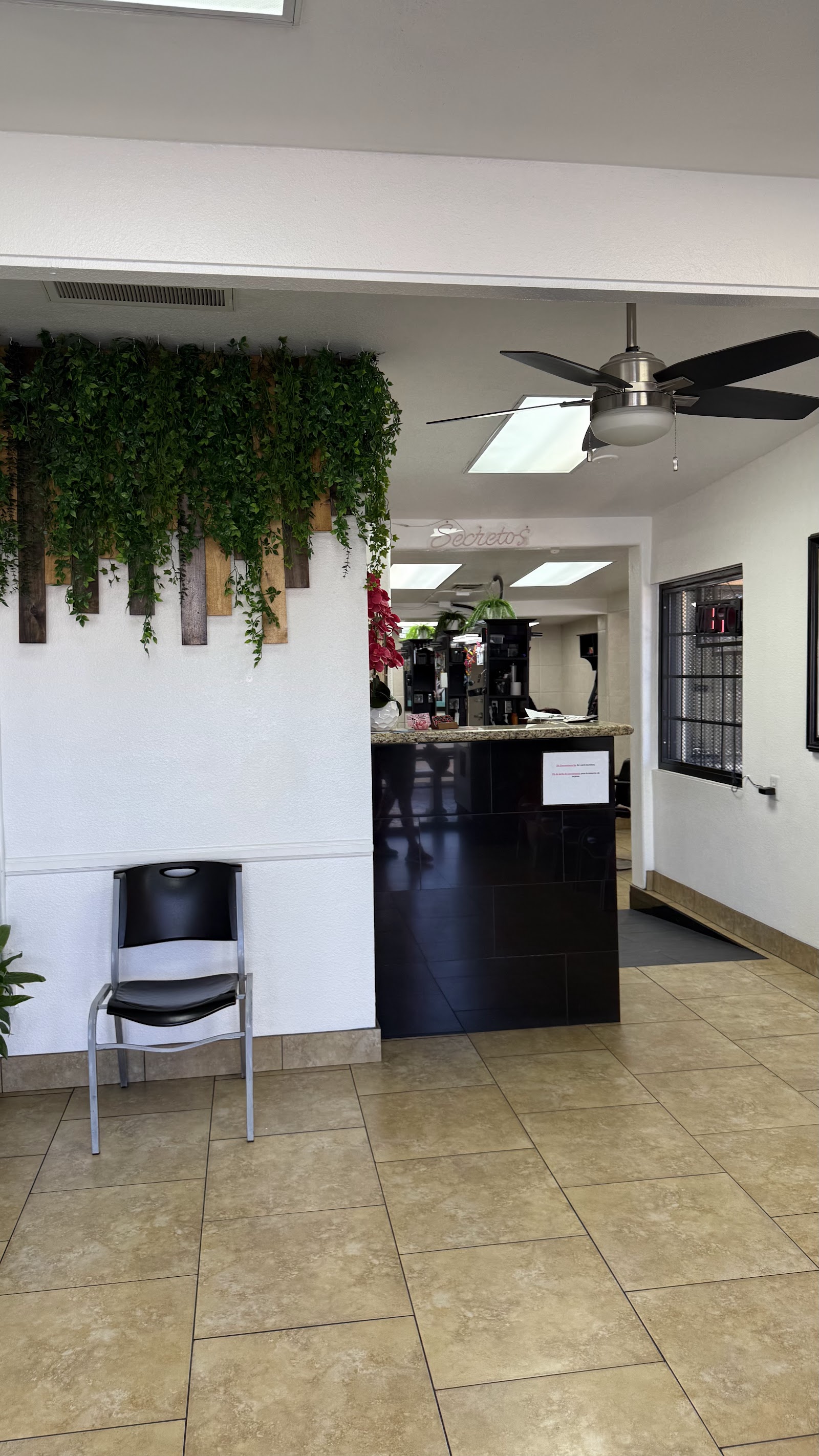 Secretos Beauty Salon — photo 2