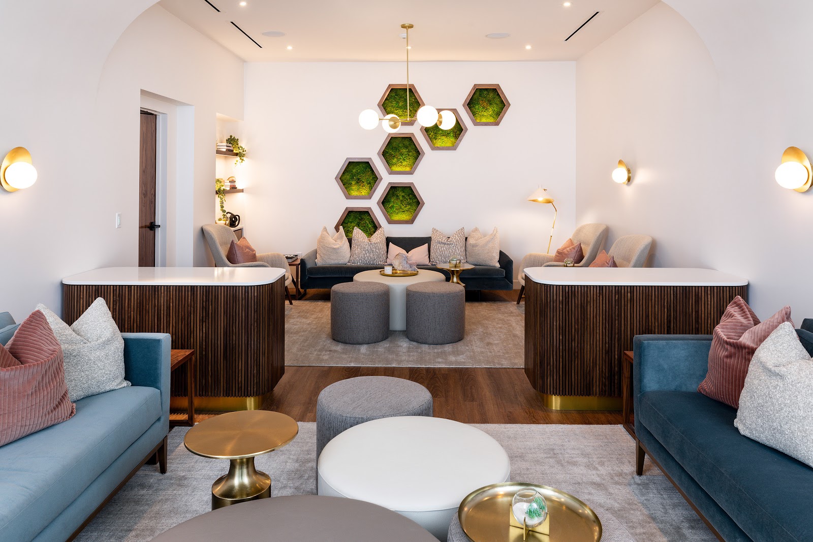 milk + honey | Brentwood — photo 2