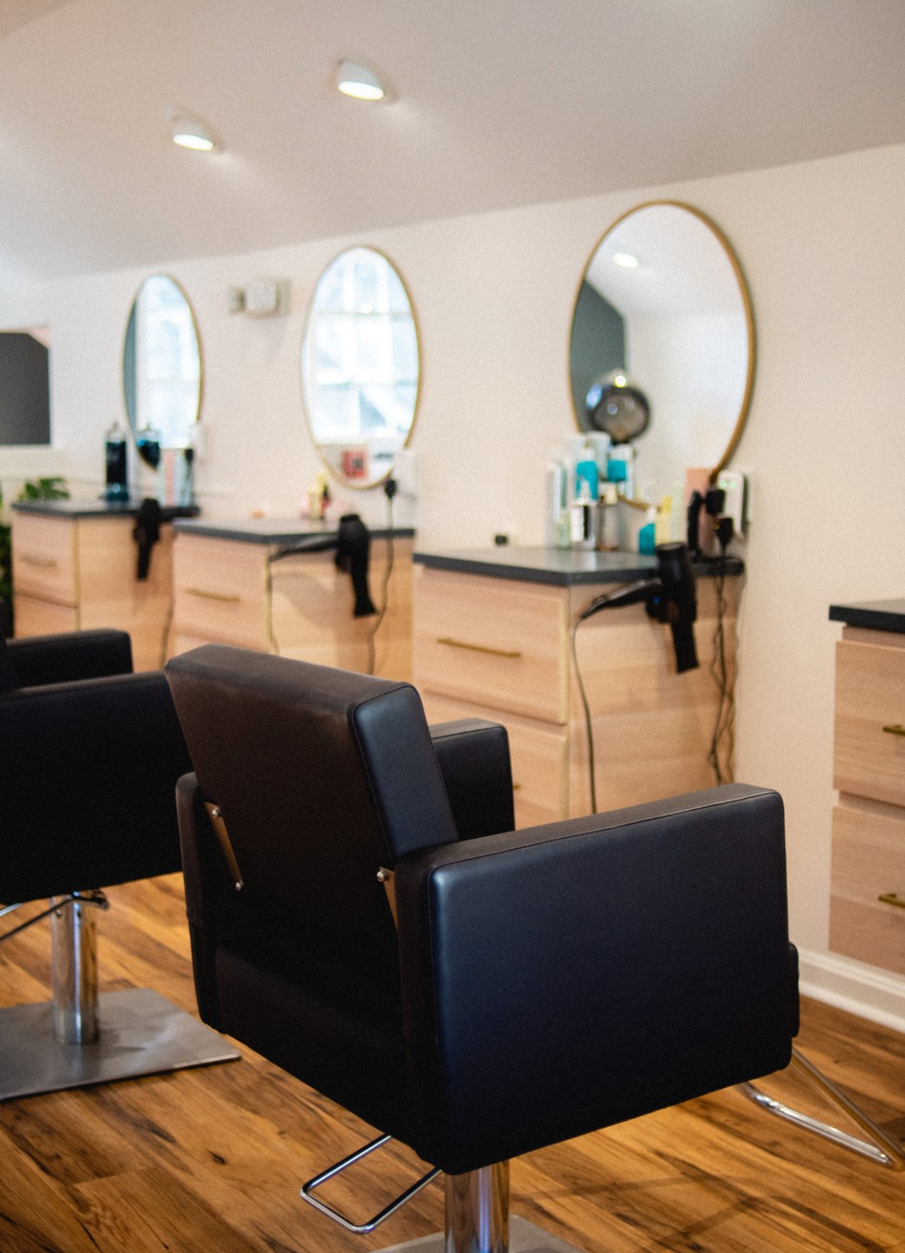 Honeycomb Salon — photo 3