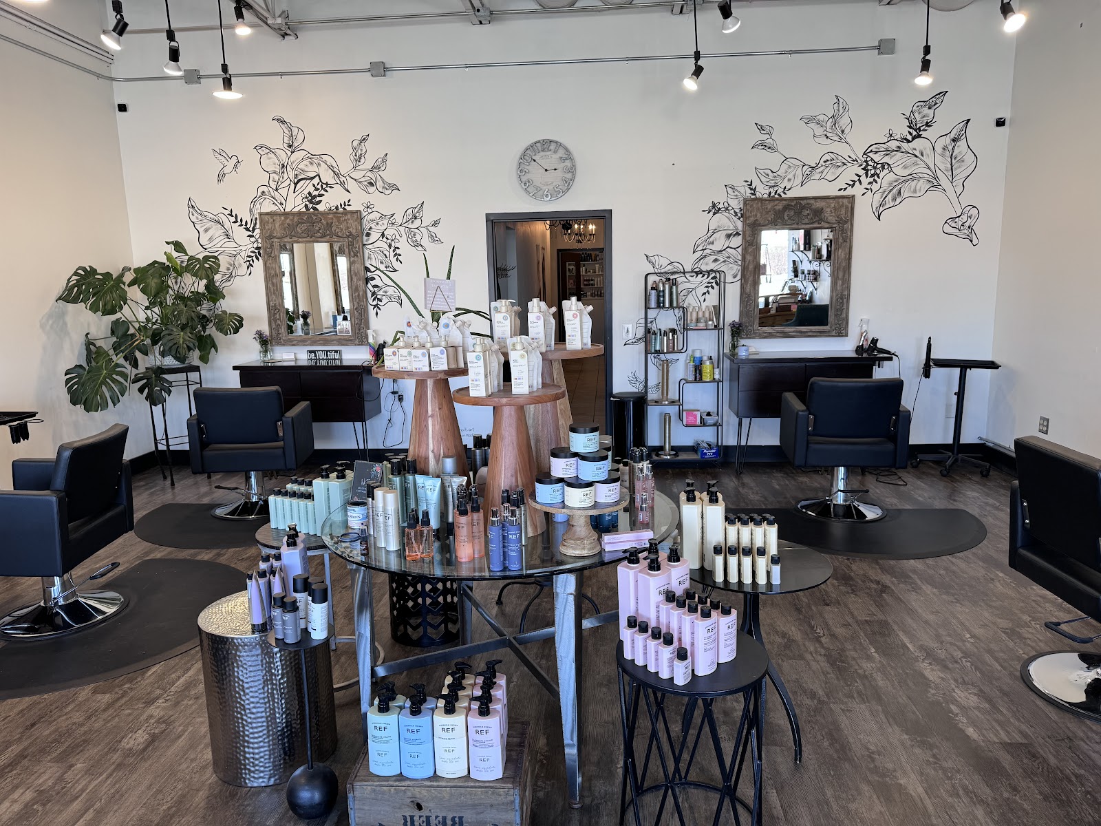 Posha Salon — photo 3