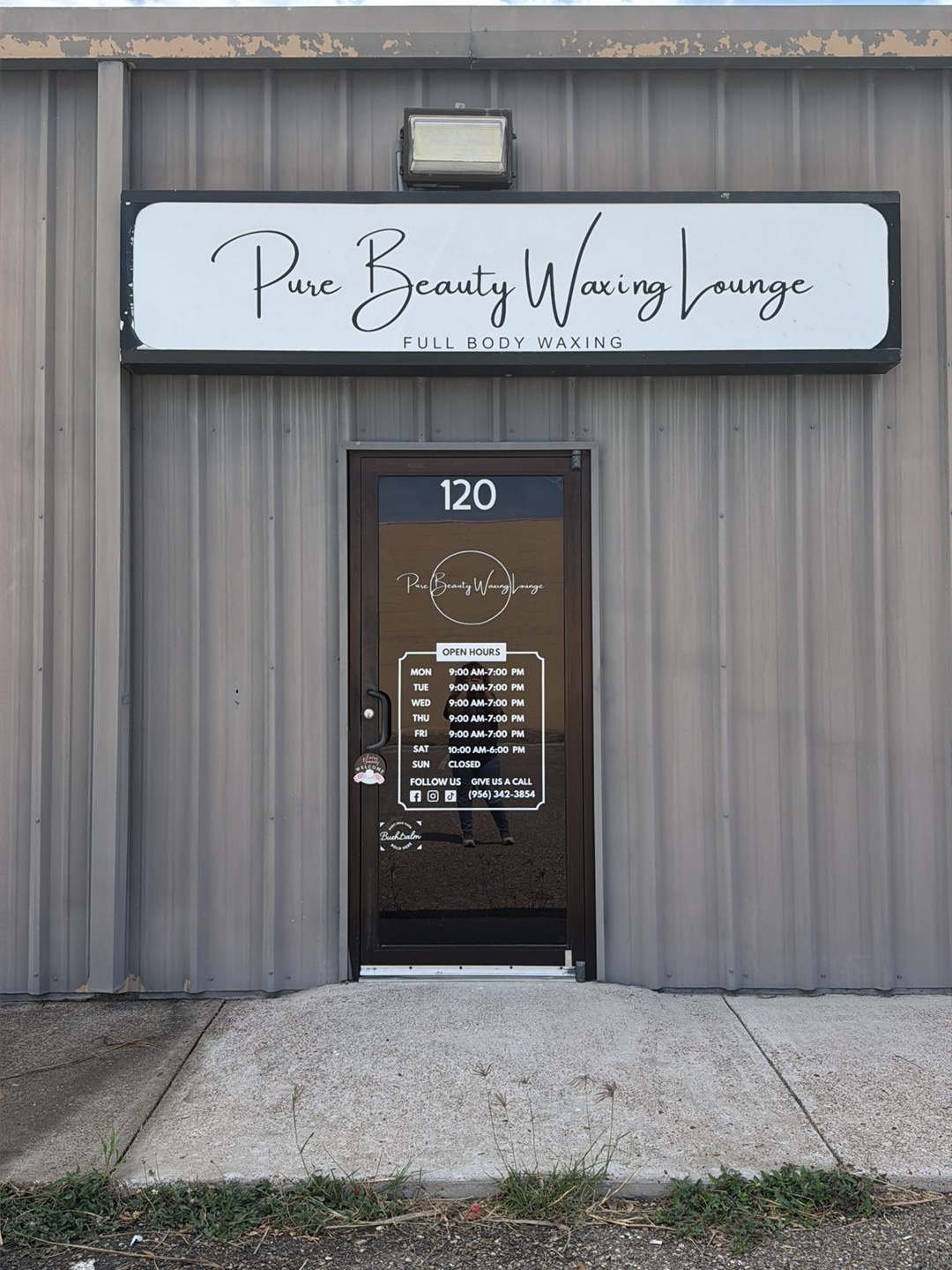 Pure Beauty Waxing Lounge — photo 2