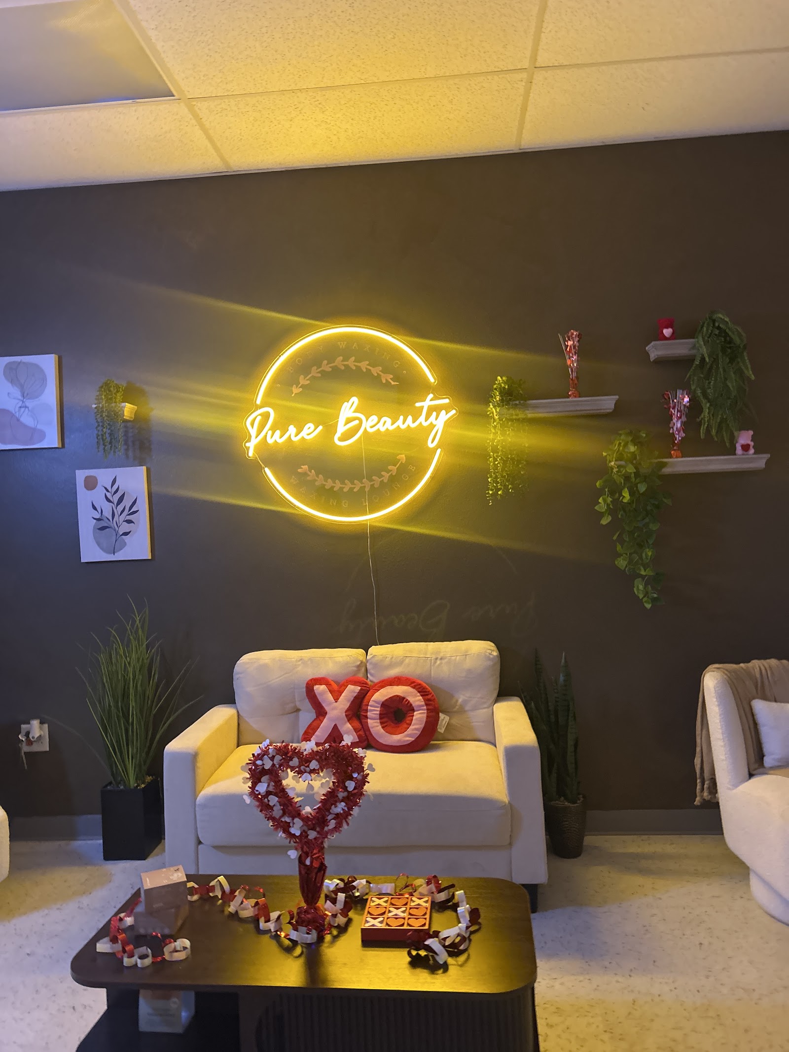 Pure Beauty Waxing Lounge — photo 3