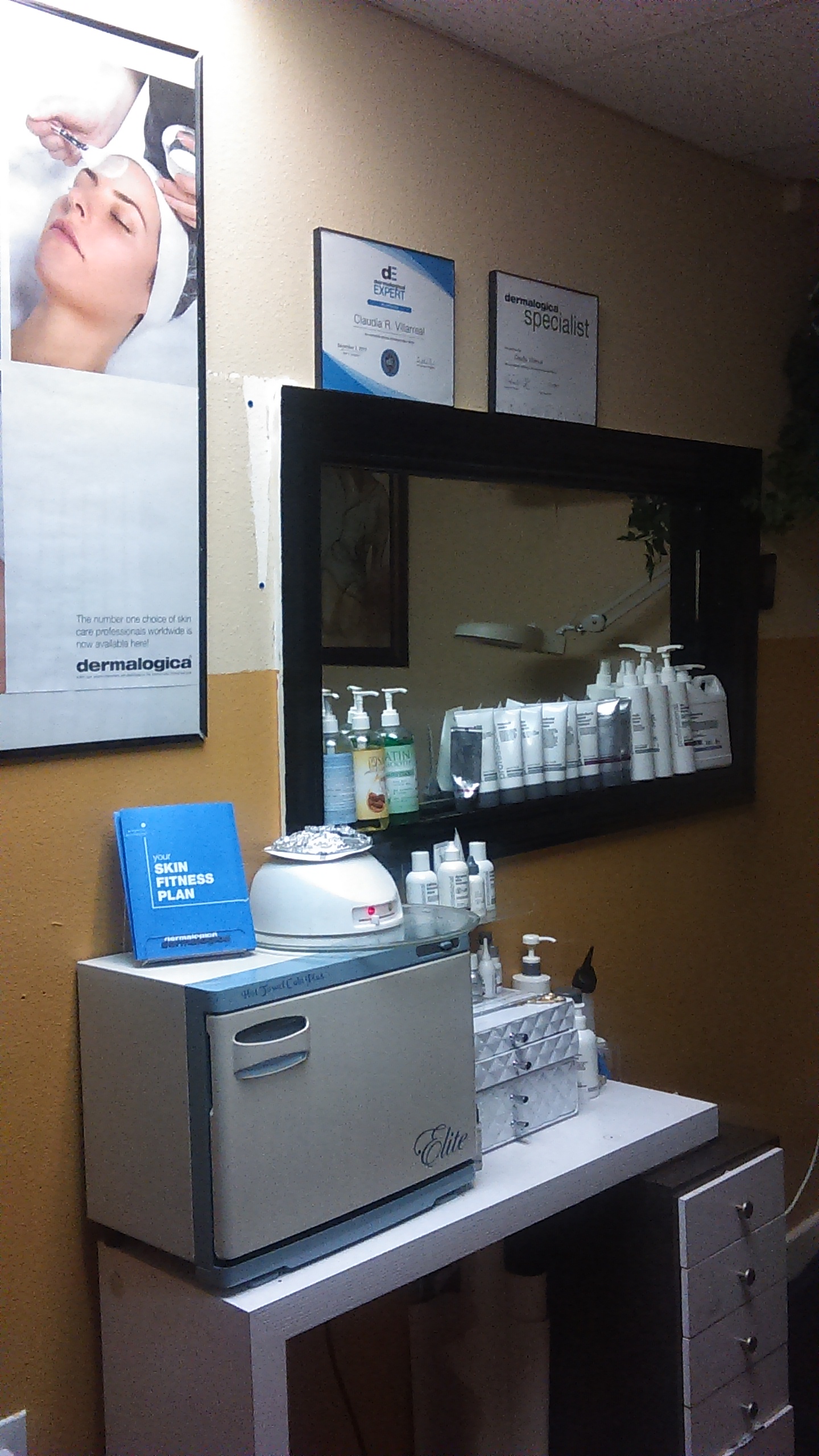 Claudia Renee's Hair,Skin, & Nail Salon — photo 2