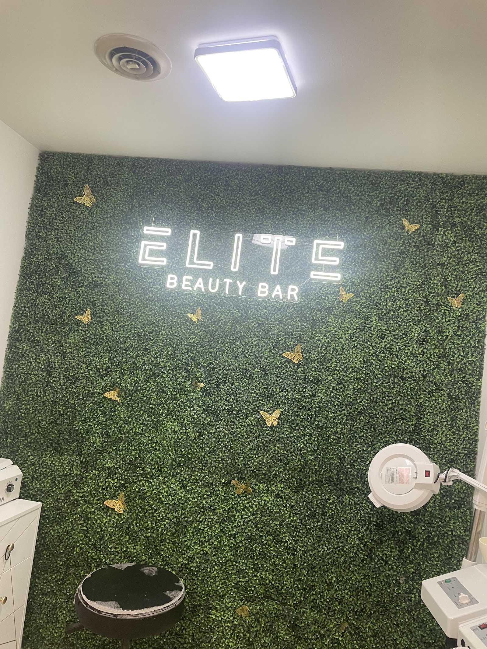 ELITE Beauty Bar — photo 3