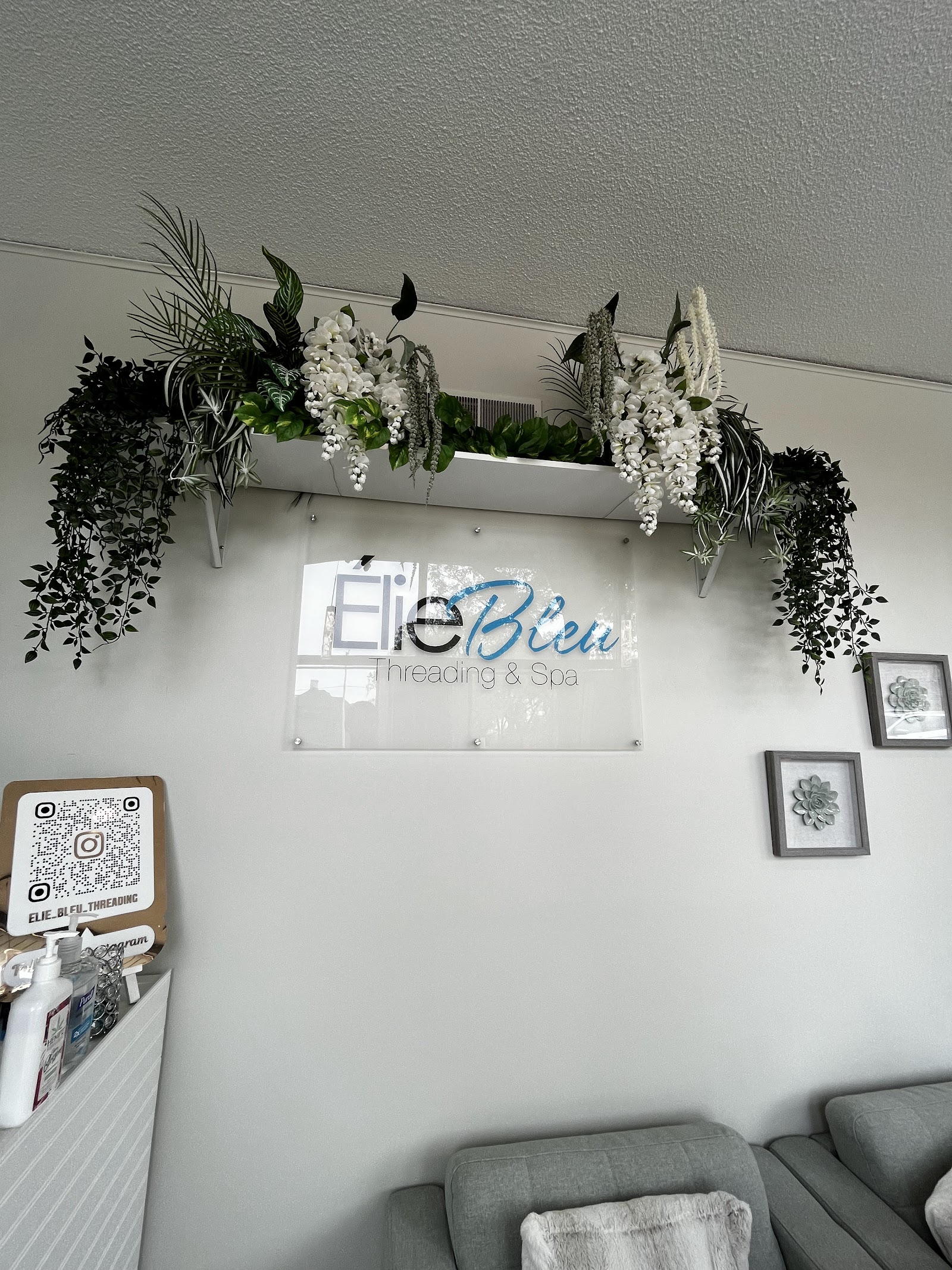 Elie Bleu Threading and Spa — photo 3