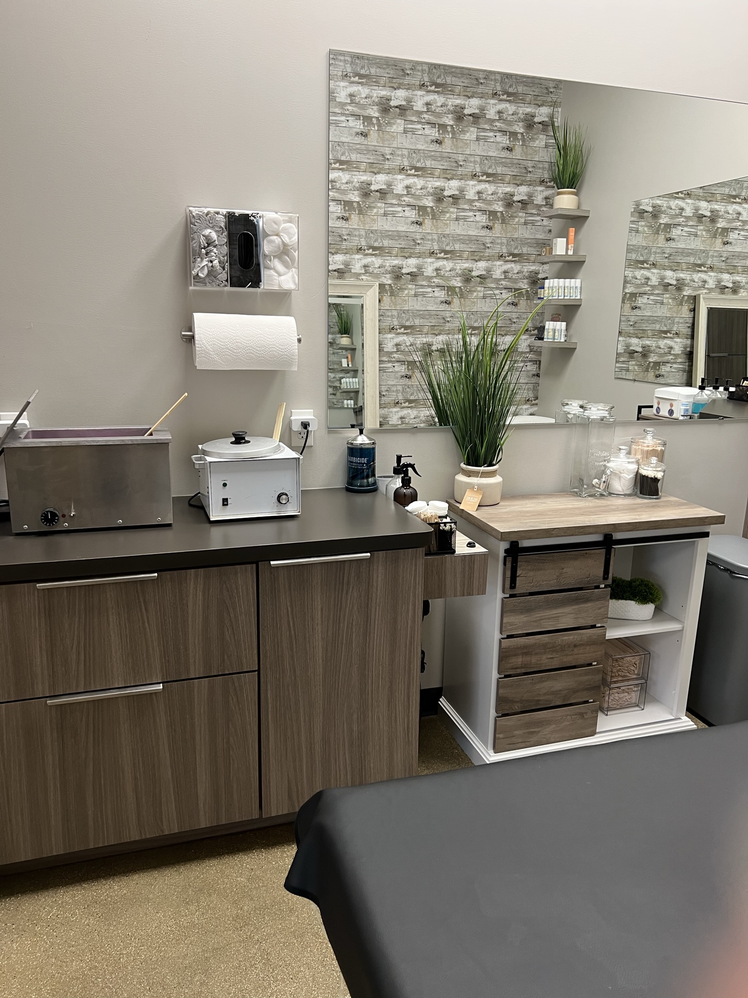 Wax Bar — photo 2