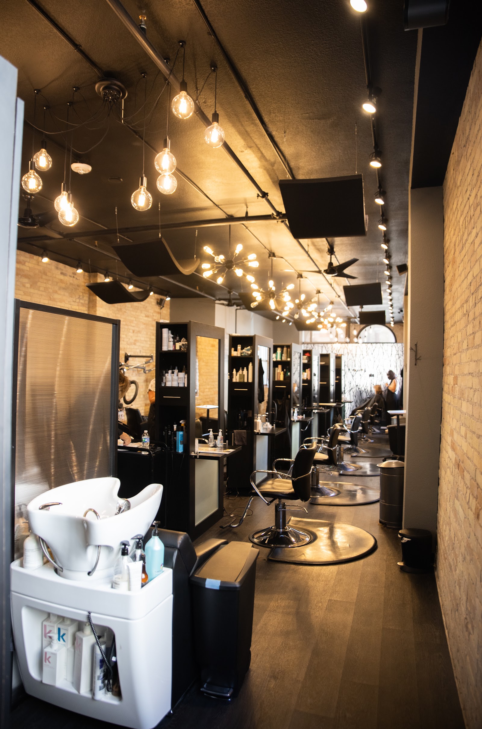 Avenue M Salon & Spa — photo 2