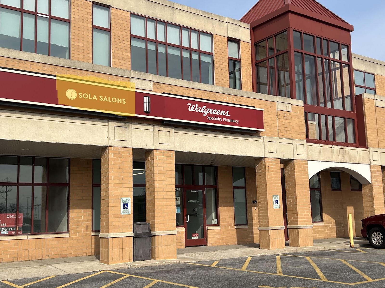 Hello Sugar | Wauwatosa Central - Brazilian Wax & Sugar Salon — photo 3