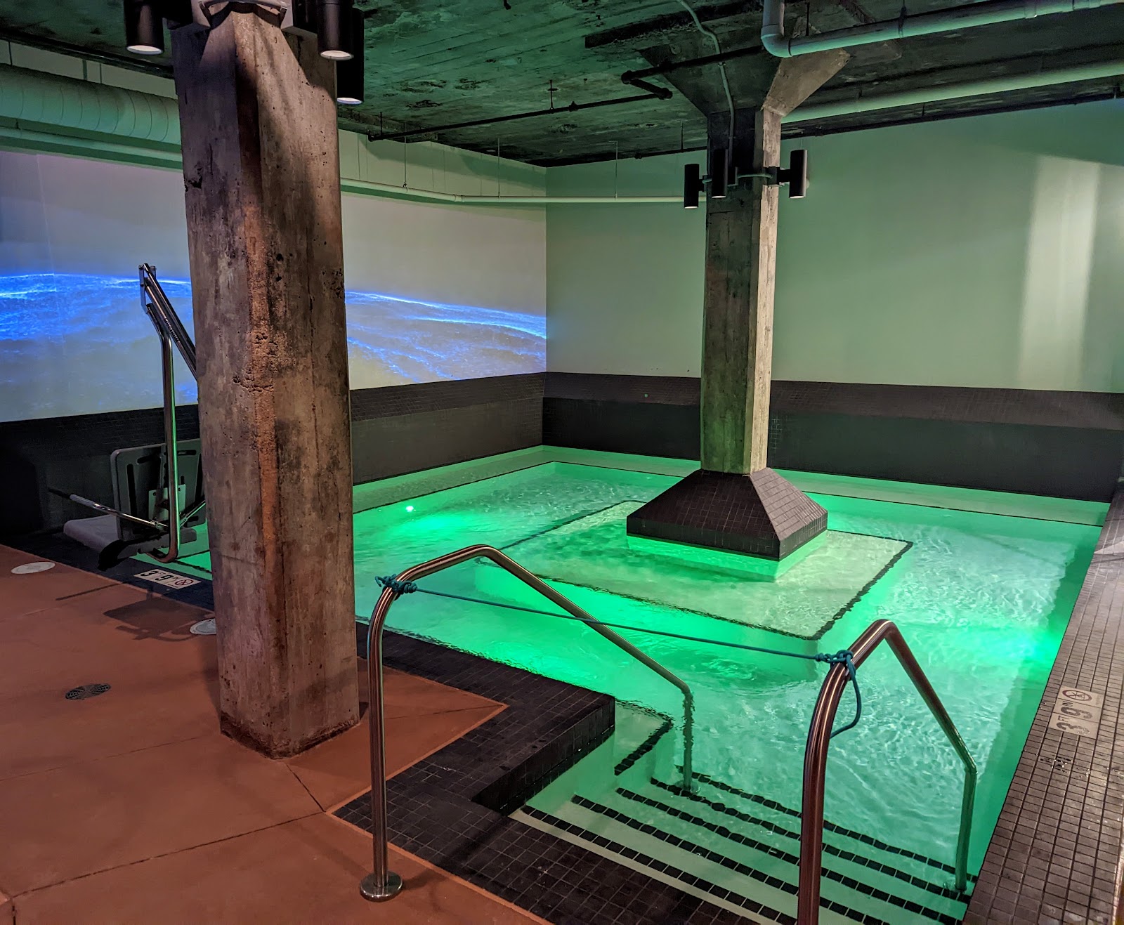 Watershed Spa — photo 3