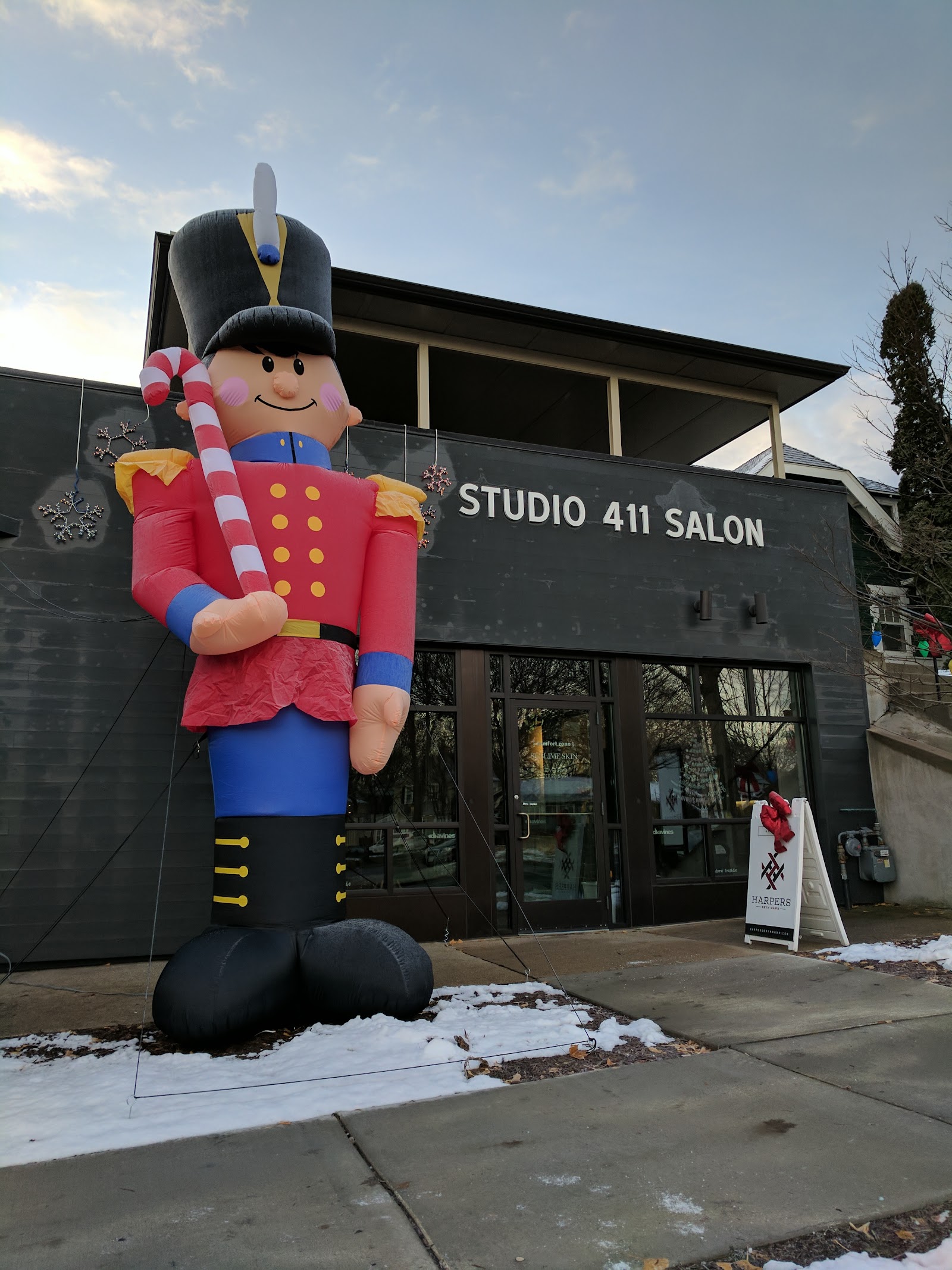 Studio 411 Salon — photo 3