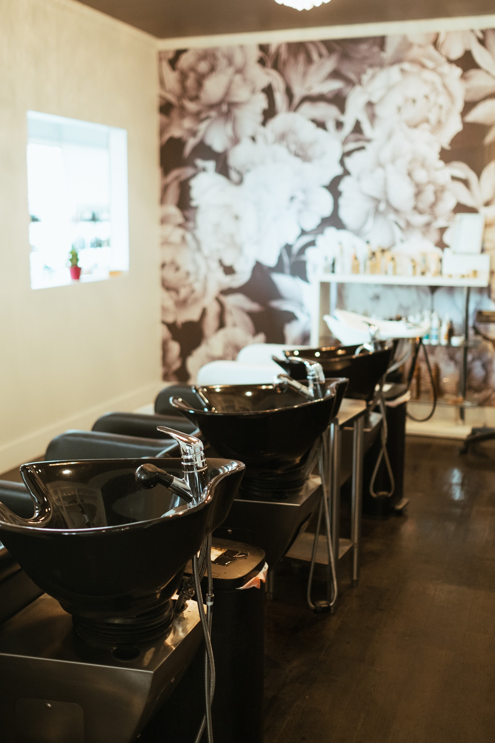 BRADLEY DOUGLAS SALON SPA — photo 3