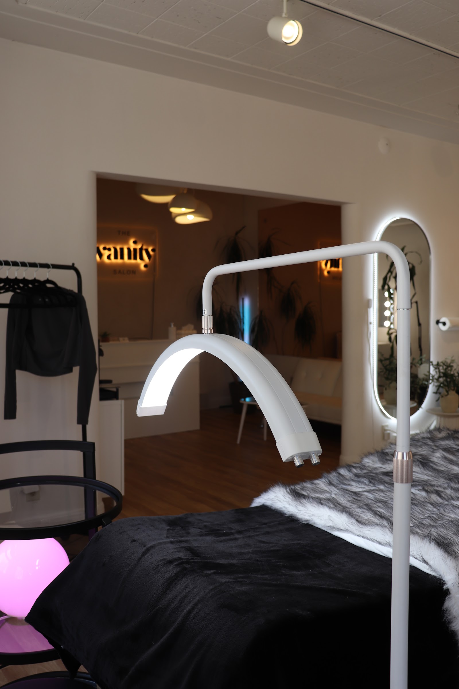 The Vanity — photo 3