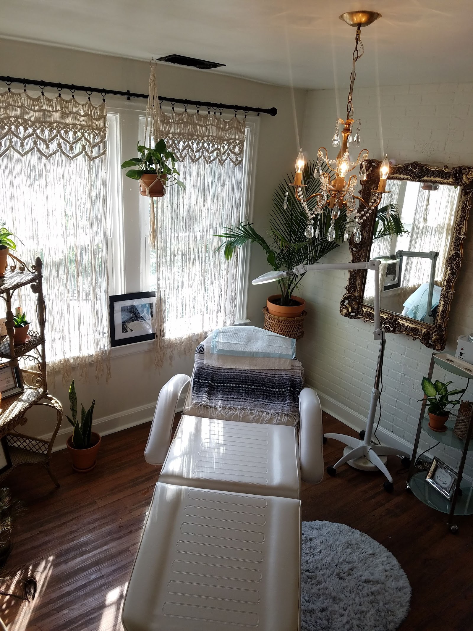 The Groom Room Microblading, Brow & Wax Studio — photo 3