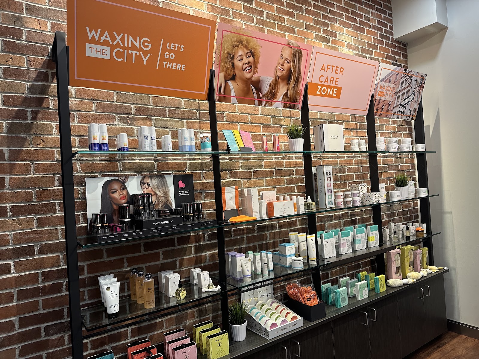 Waxing the City — photo 2