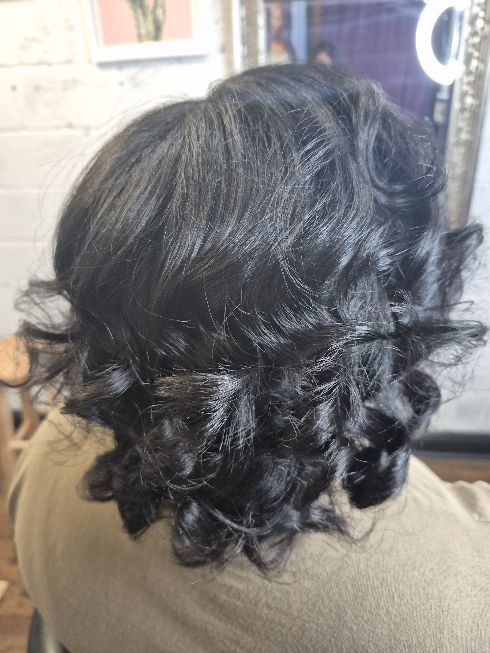 Empress Mi Cheveux & Lacire Salon (Hair and Waxing) — photo 2
