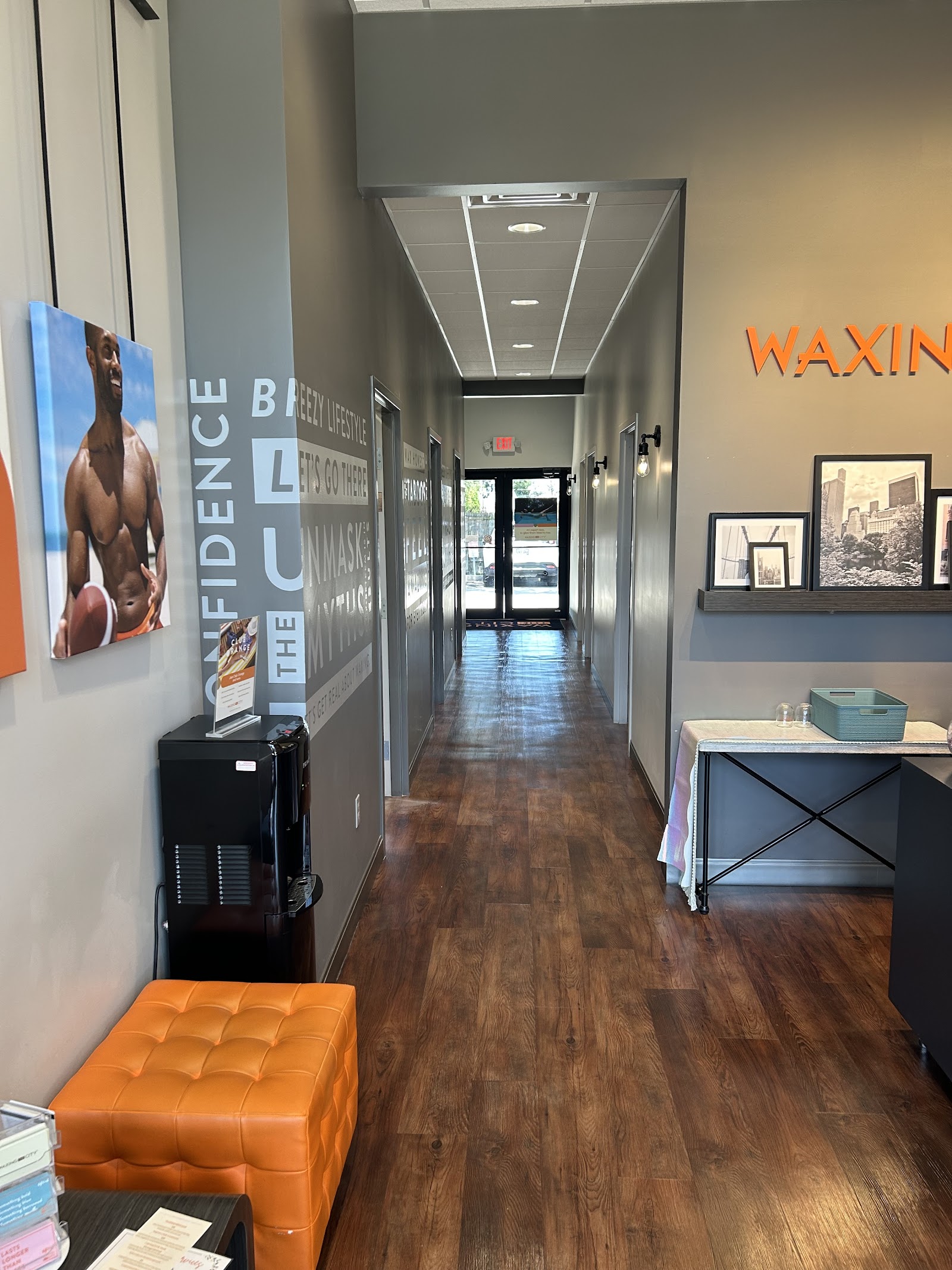 Waxing The City — photo 2