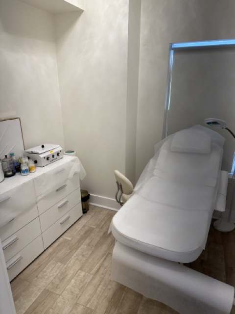 Golden File Nails & Spa Uptown New Orleans — photo 3